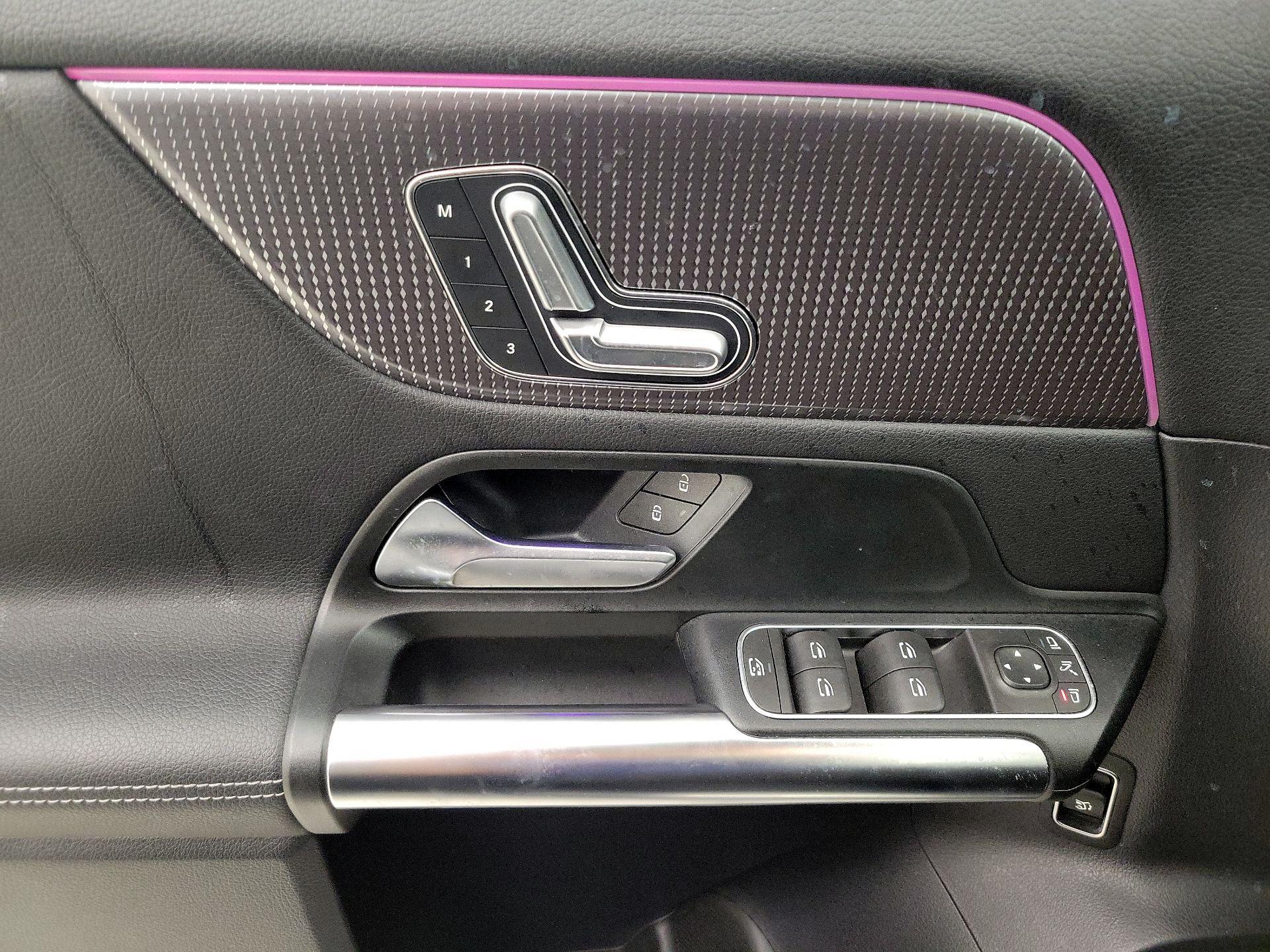 Thumbnail: 2023 Mercedes-Benz GLA - 12