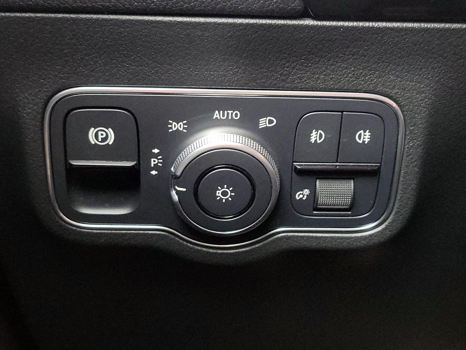 Thumbnail: 2023 Mercedes-Benz GLA - 13