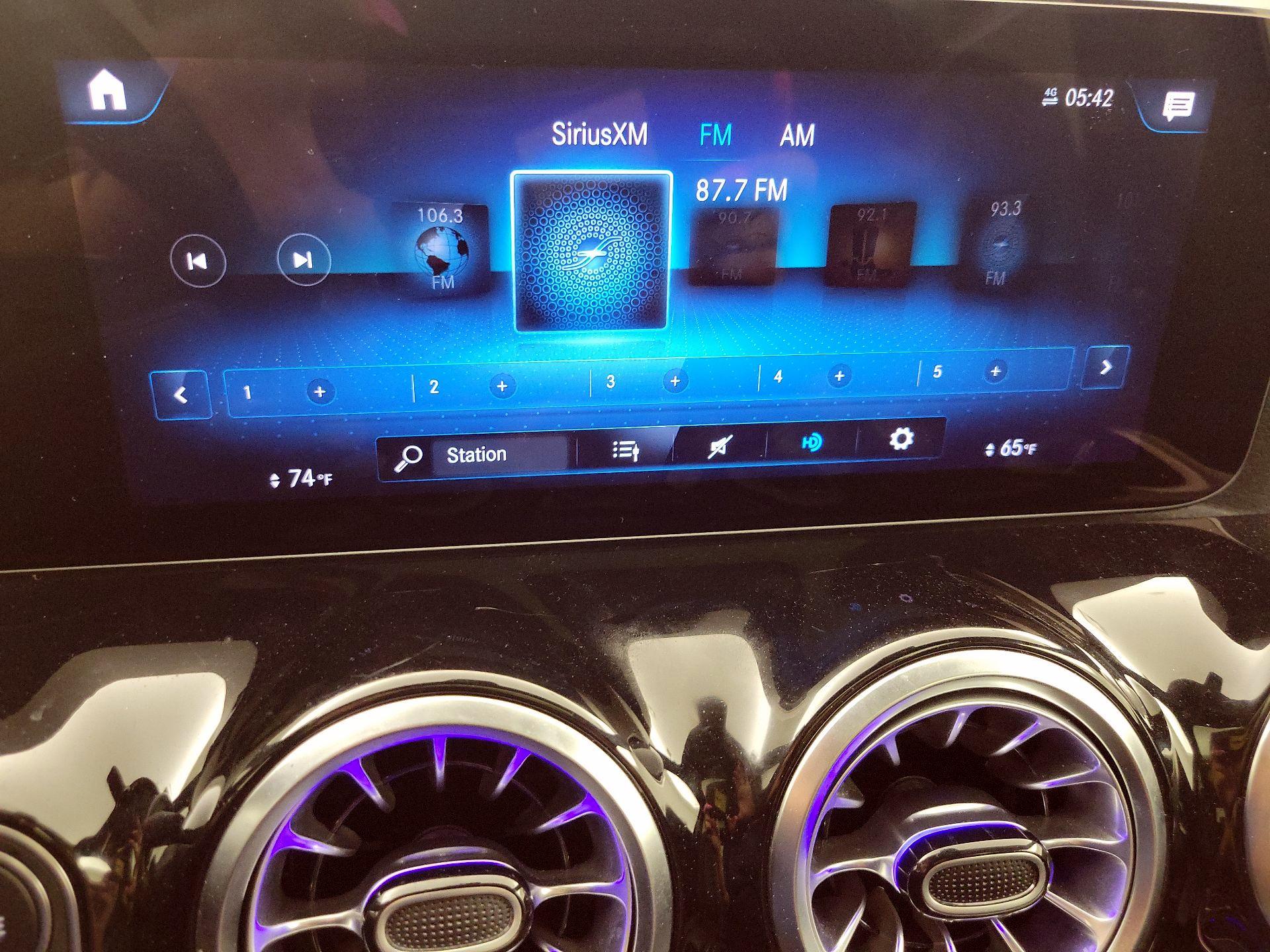 Thumbnail: 2023 Mercedes-Benz GLA - 15