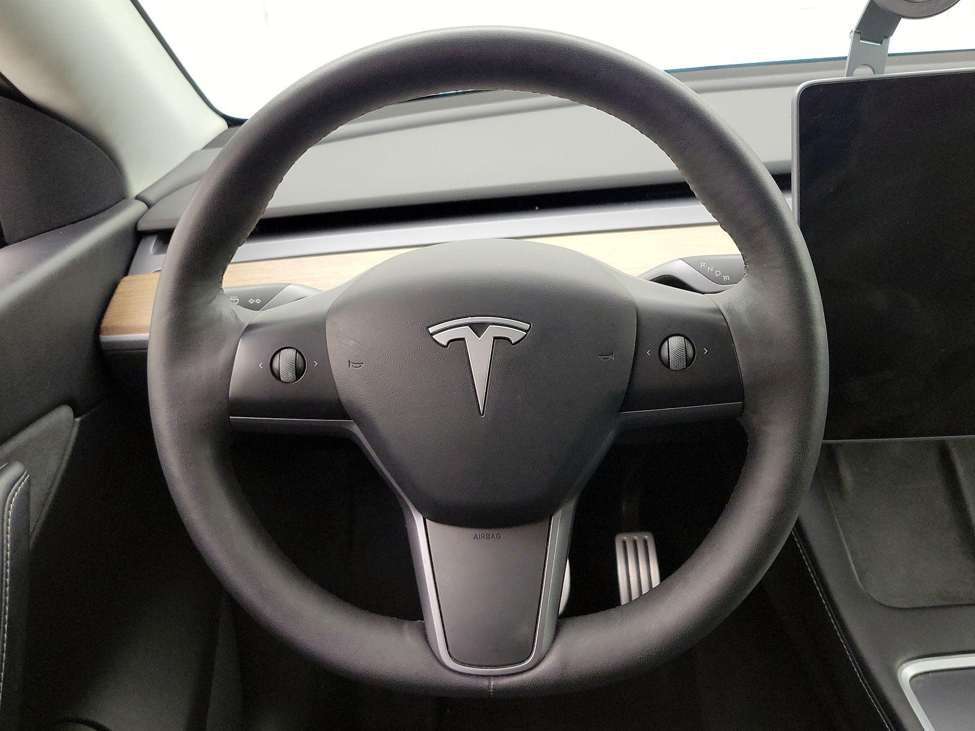 Thumbnail: 2022 Tesla Model Y - 10