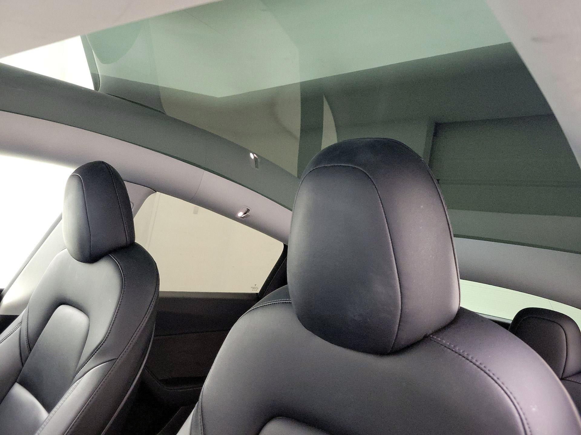 Thumbnail: 2022 Tesla Model Y - 18