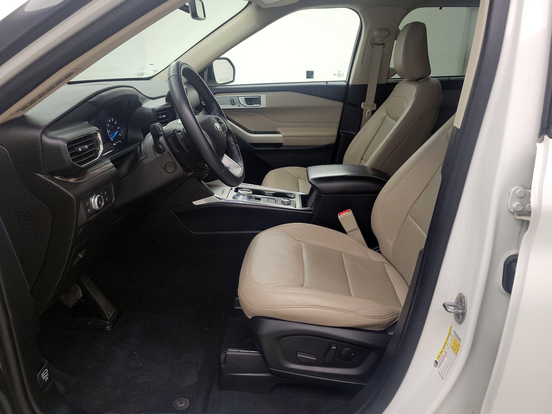 Thumbnail: 2021 Ford Explorer - 11