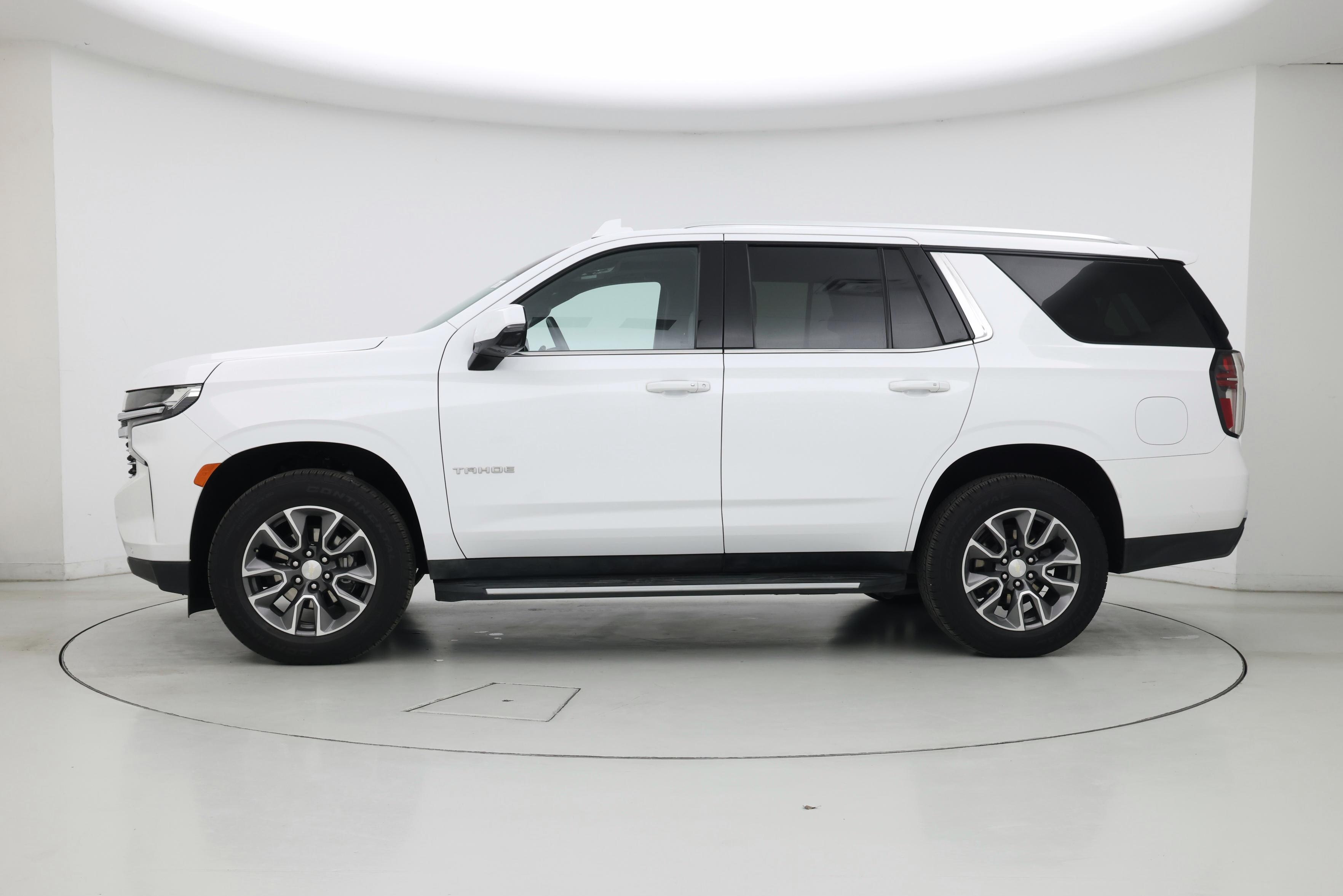 Thumbnail: 2022 Chevrolet Tahoe - 3