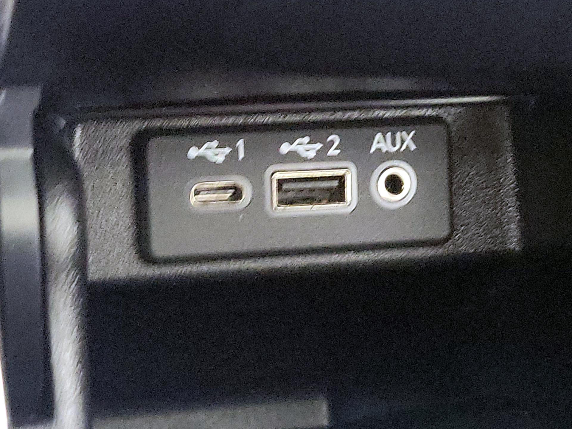 Thumbnail: 2020 Nissan Maxima - 18