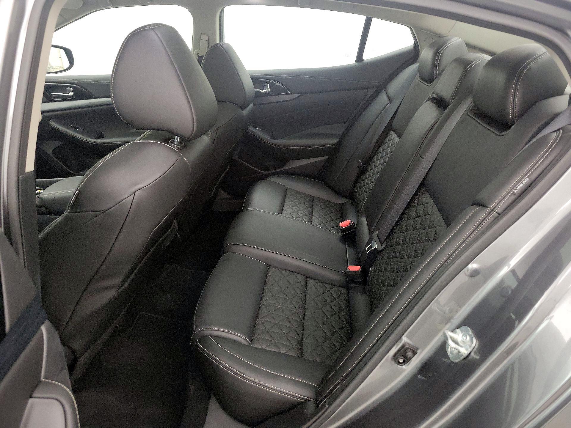 Thumbnail: 2020 Nissan Maxima - 20