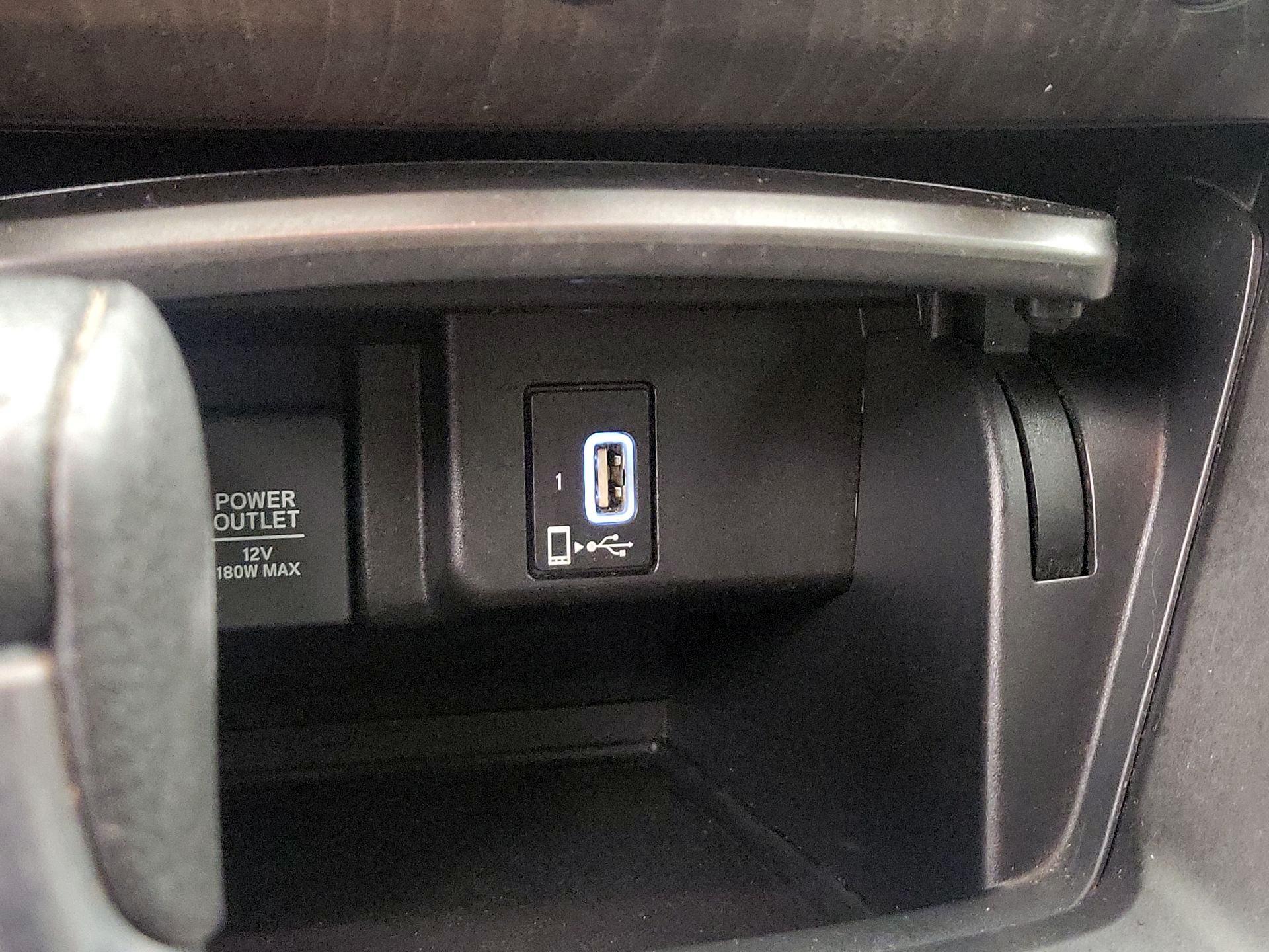 Thumbnail: 2018 Honda Accord - 18