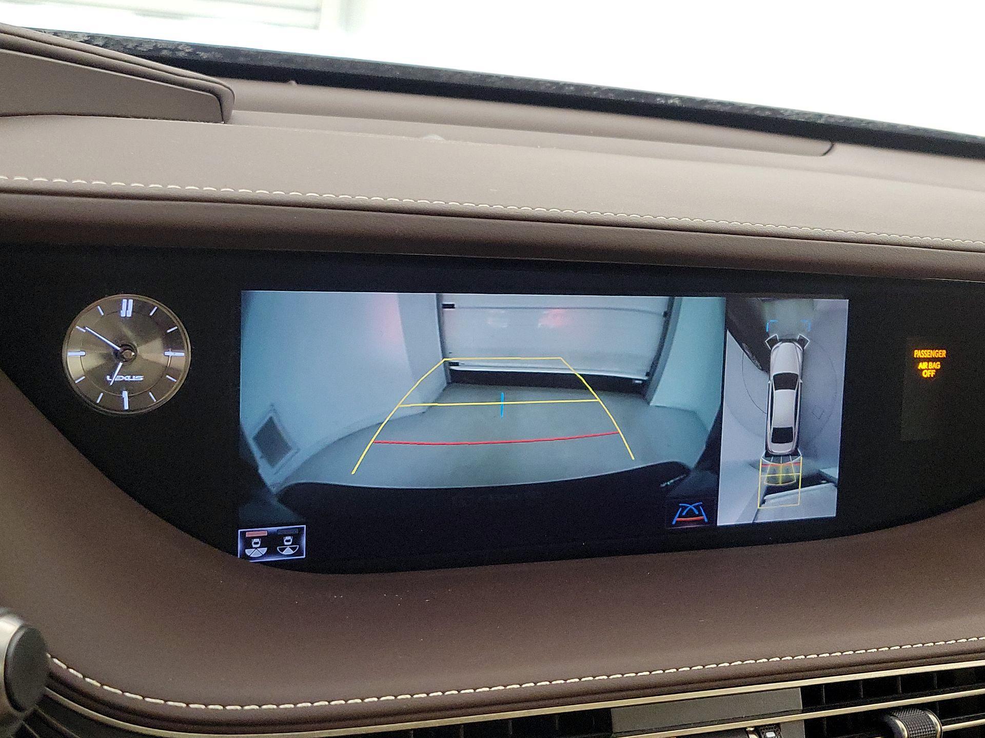 Thumbnail: 2018 Lexus LS - 15