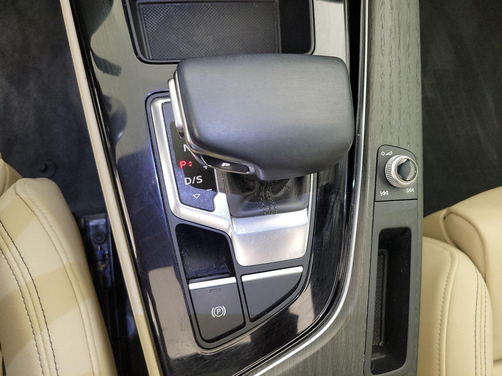 Thumbnail: 2020 Audi A4 - 18