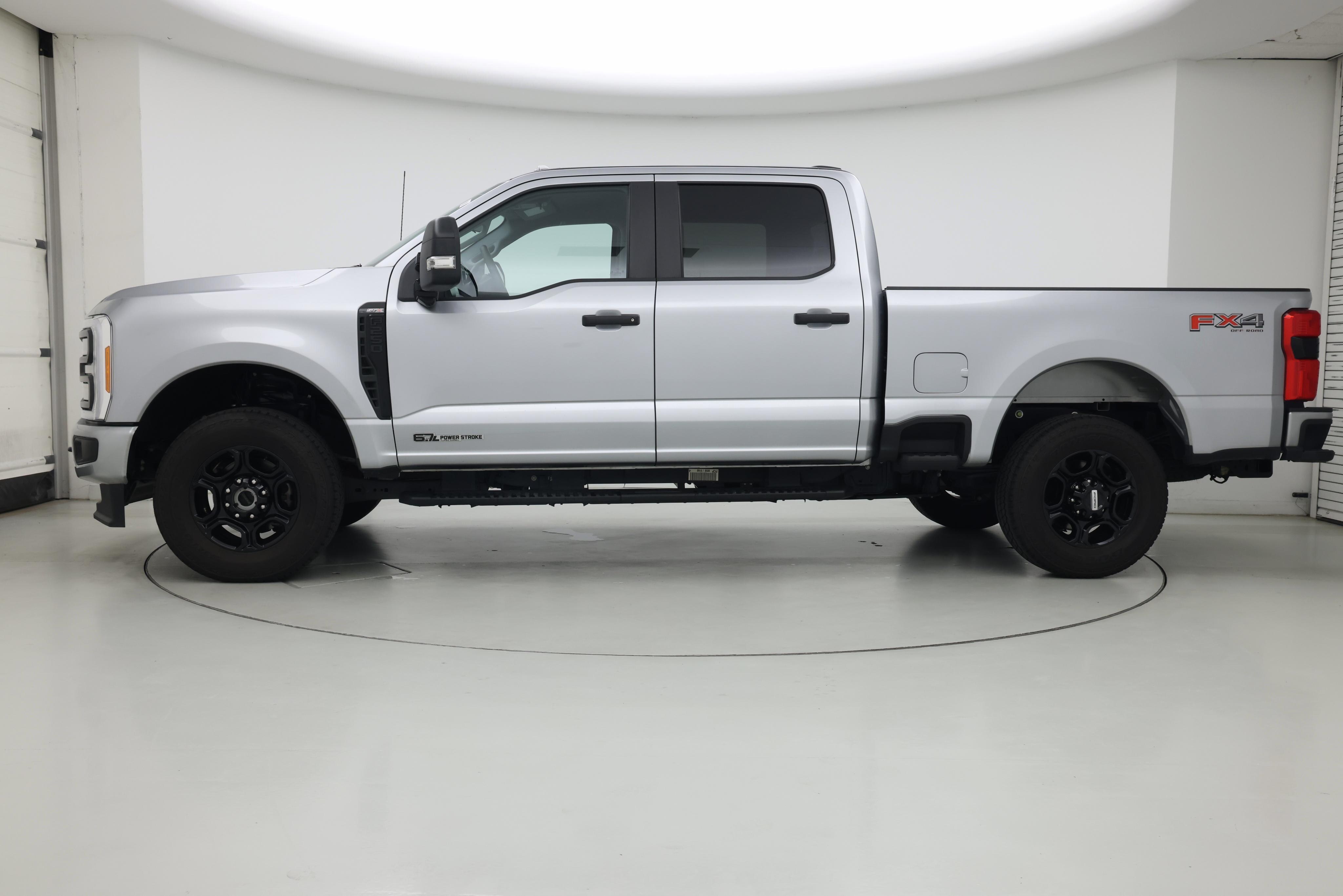 Thumbnail: 2023 Ford F-250 - 3