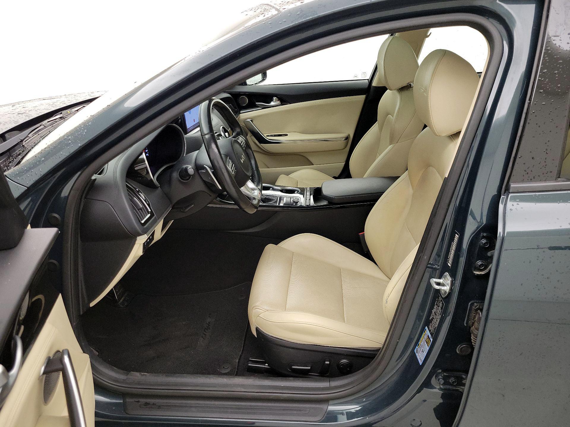 Thumbnail: 2022 Kia Stinger - 11