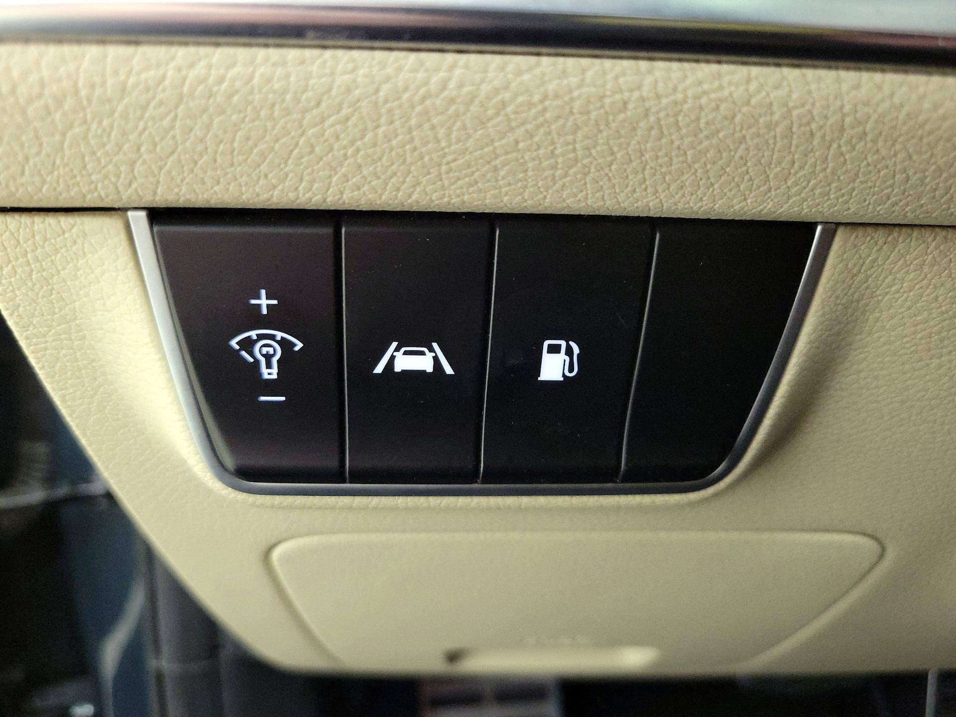 Thumbnail: 2022 Kia Stinger - 13