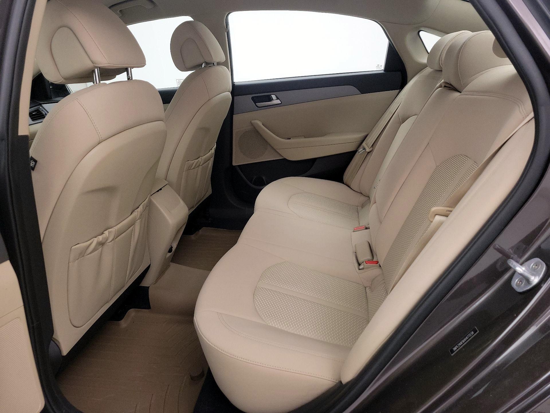 Thumbnail: 2017 Hyundai Sonata - 19