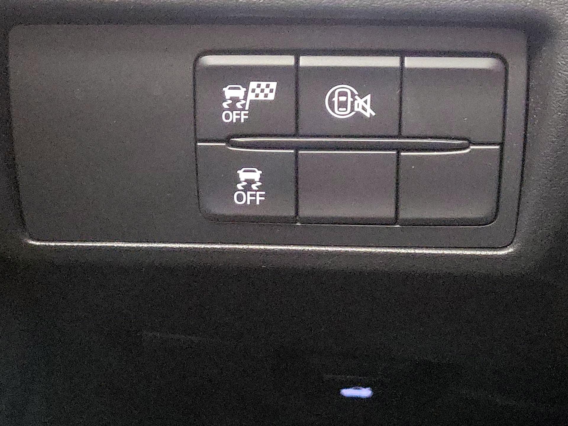 Thumbnail: 2025 Mazda MX-5 Miata - 13