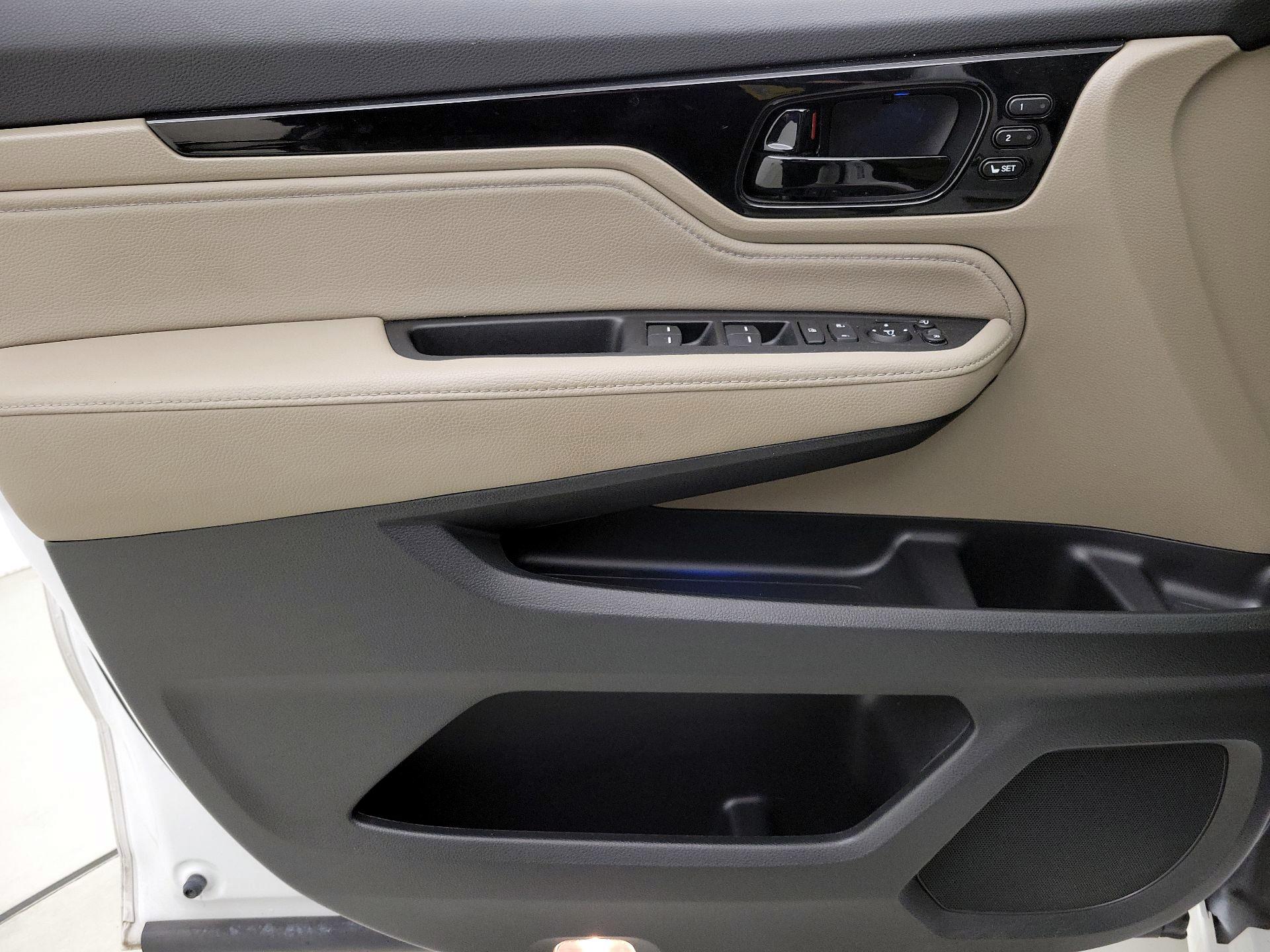 Thumbnail: 2023 Honda Odyssey - 12