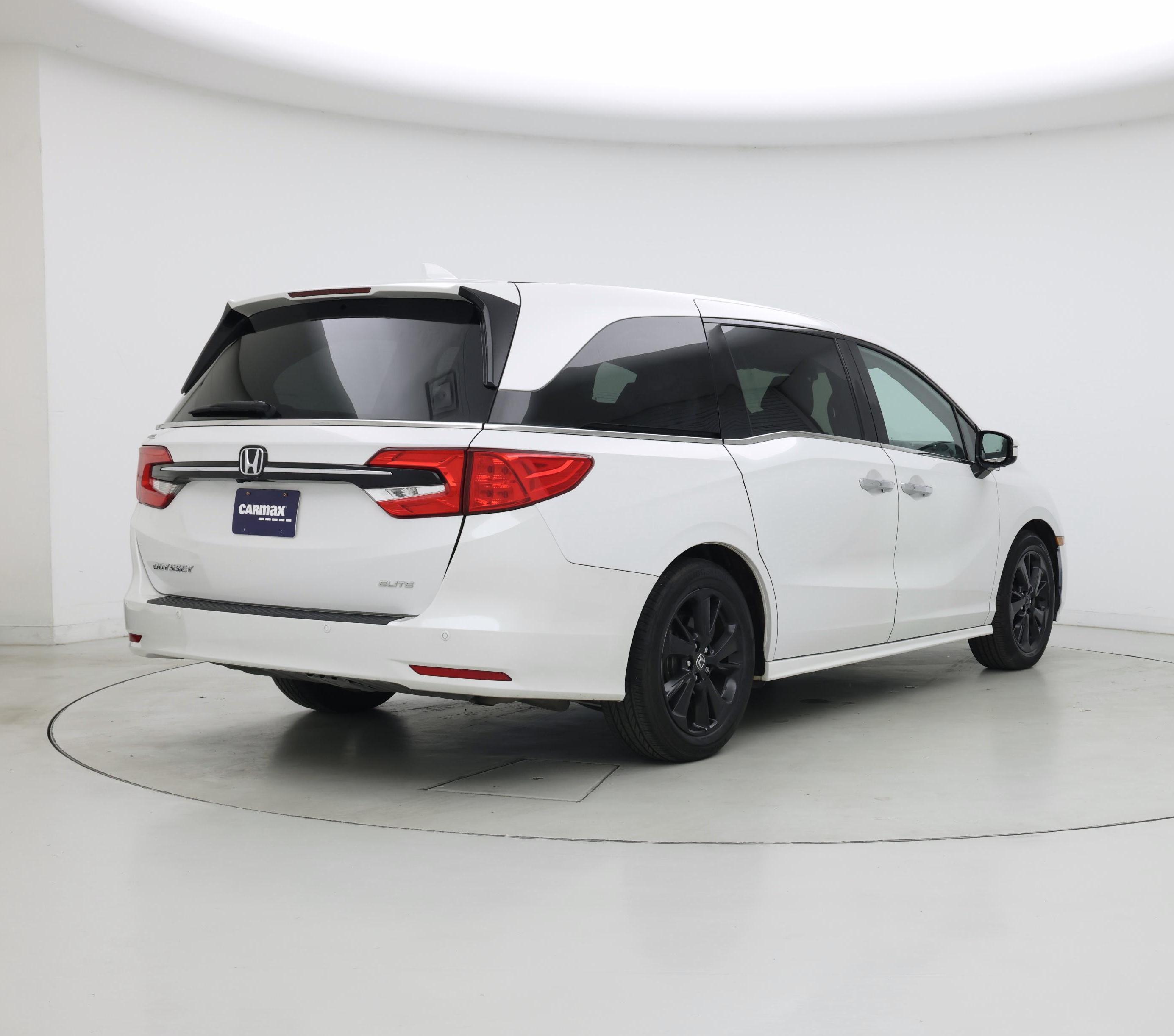 Thumbnail: 2023 Honda Odyssey - 8