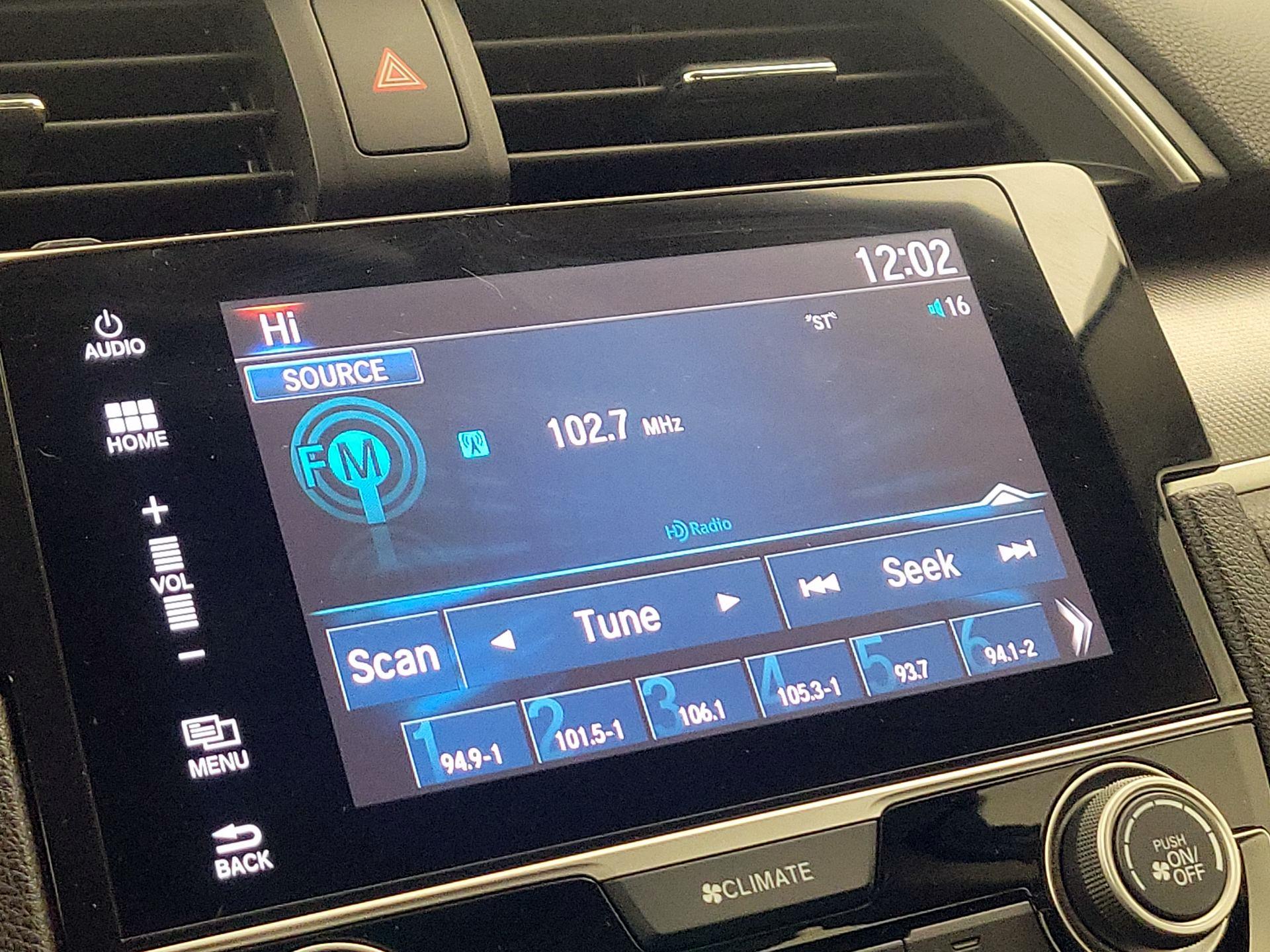 Thumbnail: 2017 Honda Civic - 15