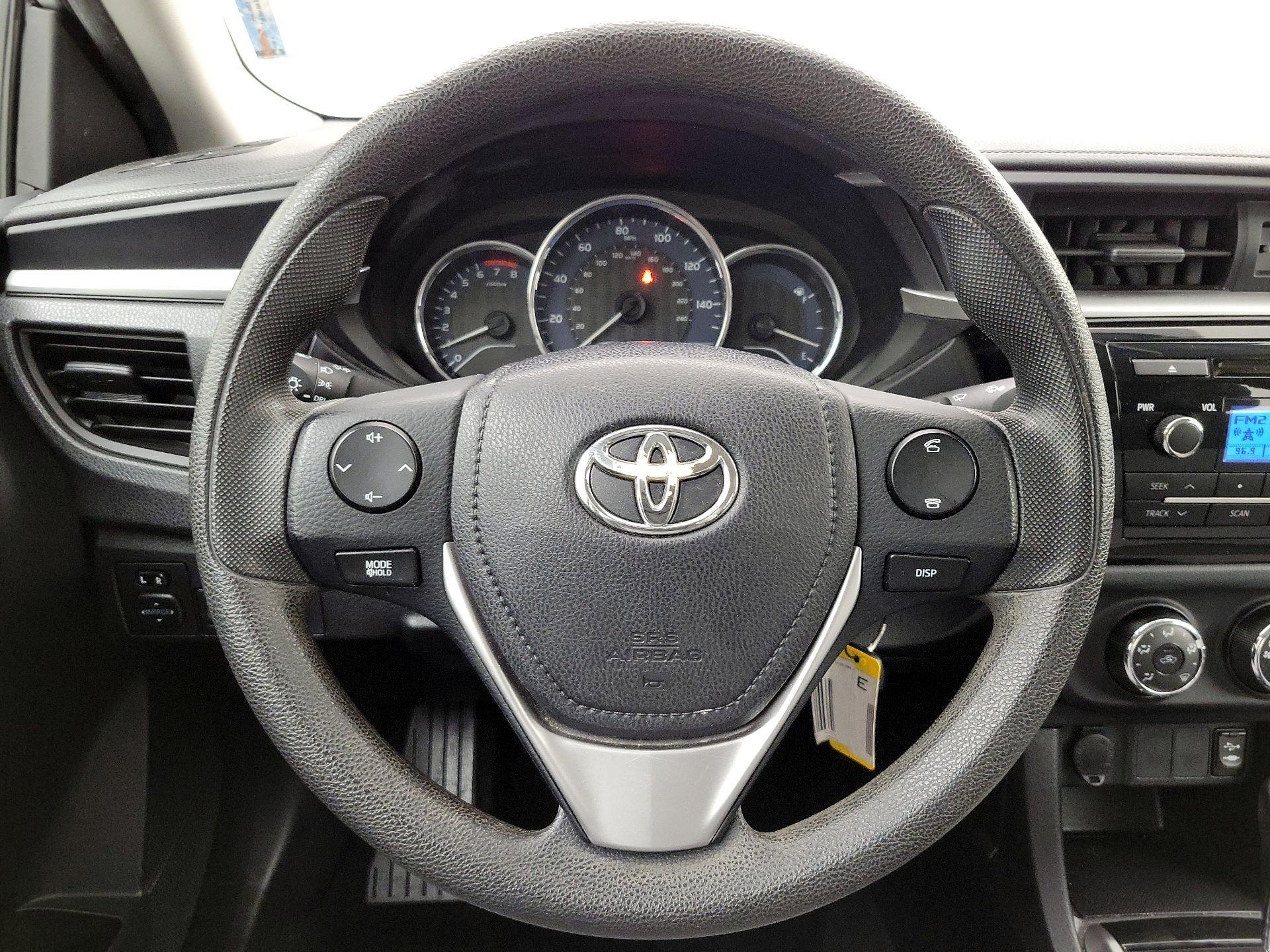 Thumbnail: 2015 Toyota Corolla - 10