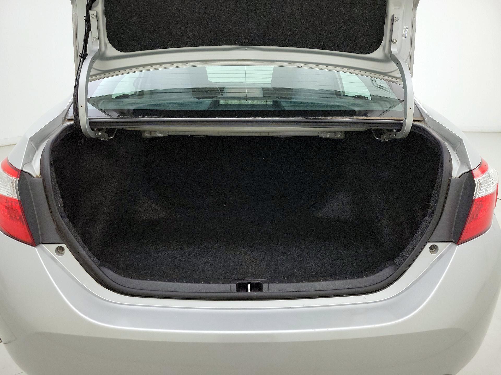 Thumbnail: 2015 Toyota Corolla - 19