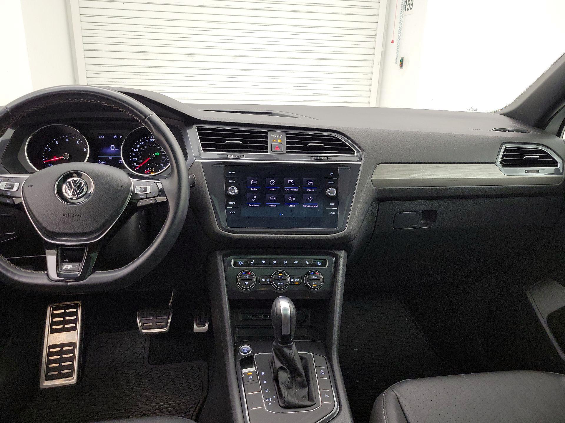 Thumbnail: 2020 Volkswagen Tiguan - 9