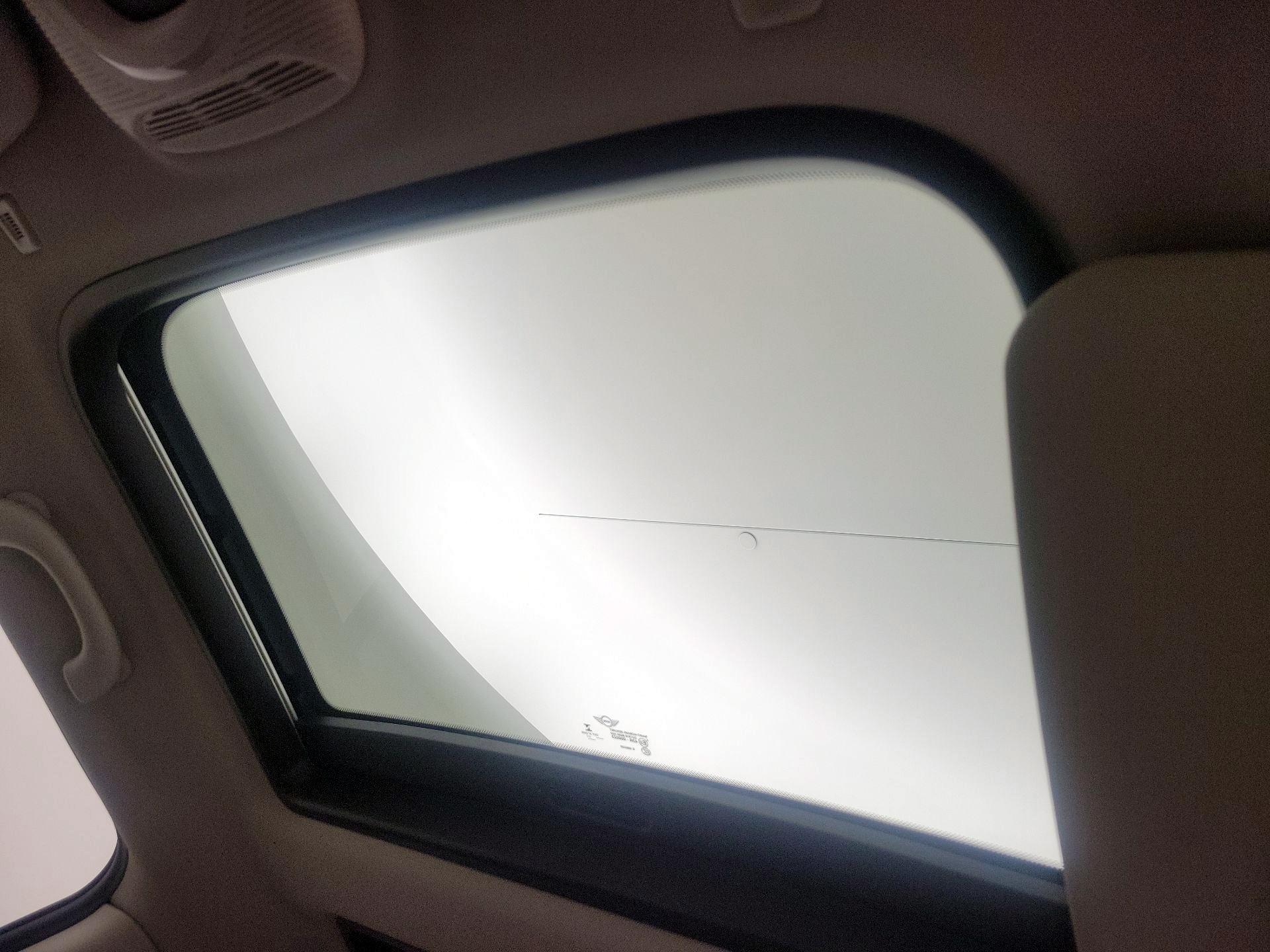 Thumbnail: 2021 MINI Cooper Hardtop - 20