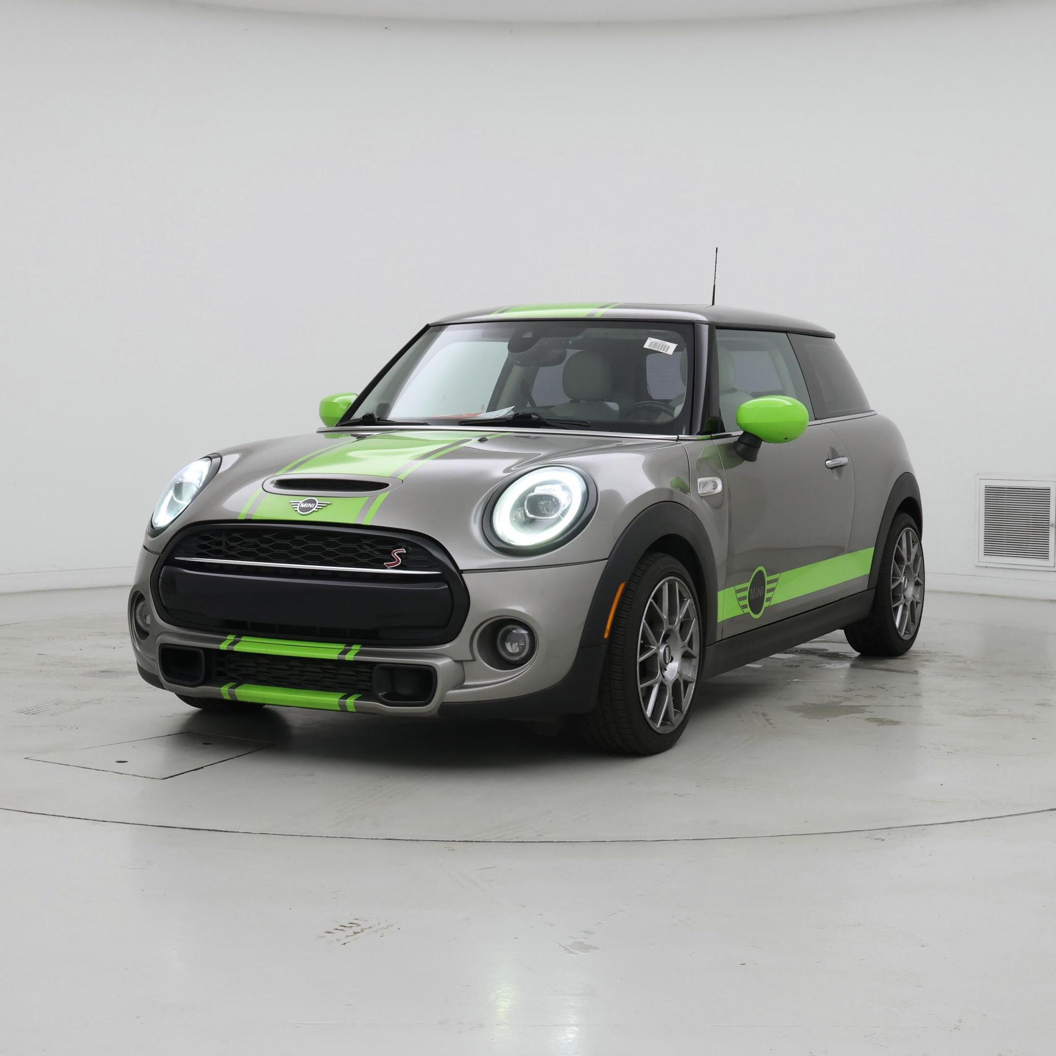 Thumbnail: 2021 MINI Cooper Hardtop - 4