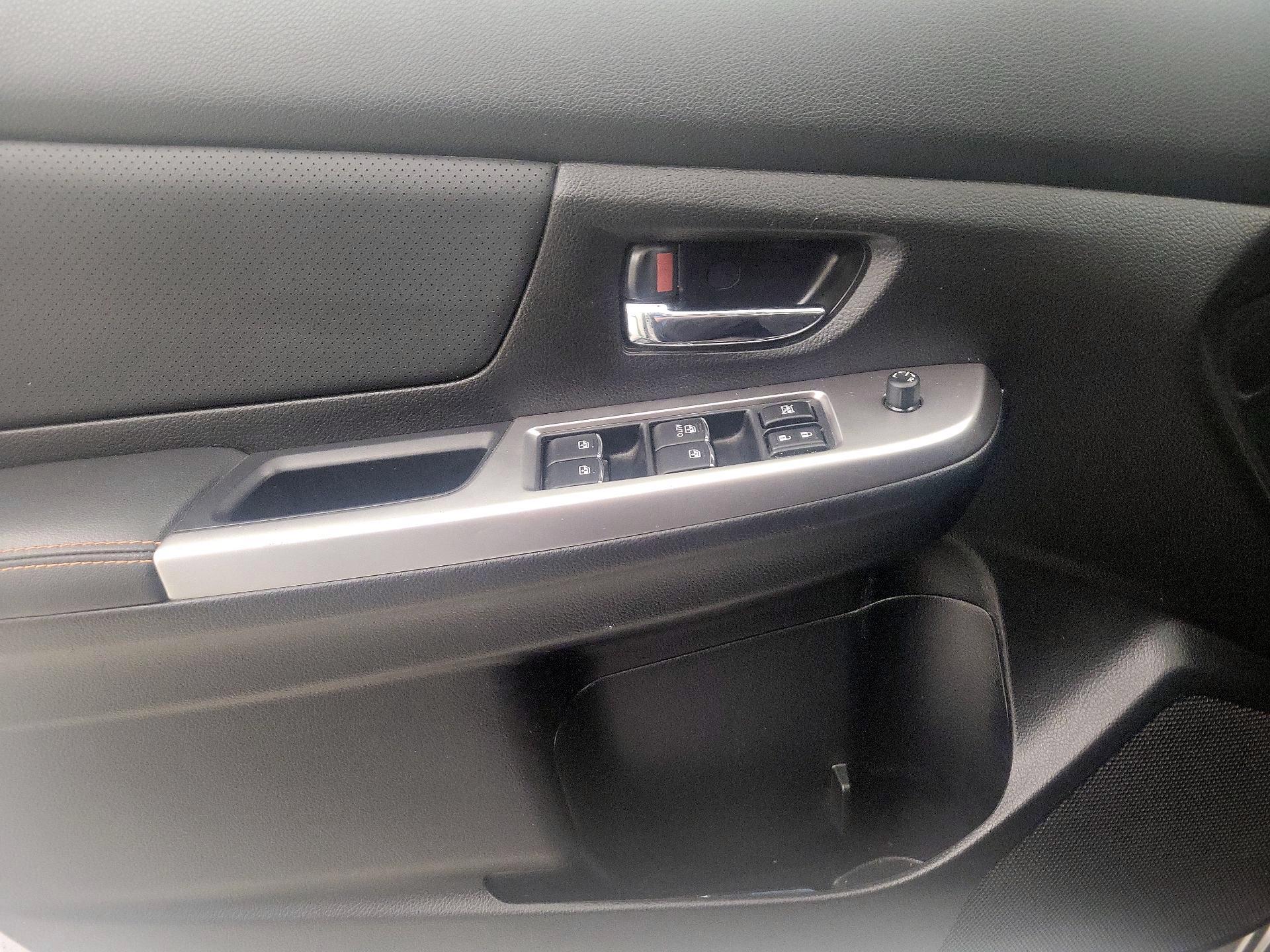 Thumbnail: 2017 Subaru Crosstrek - 12