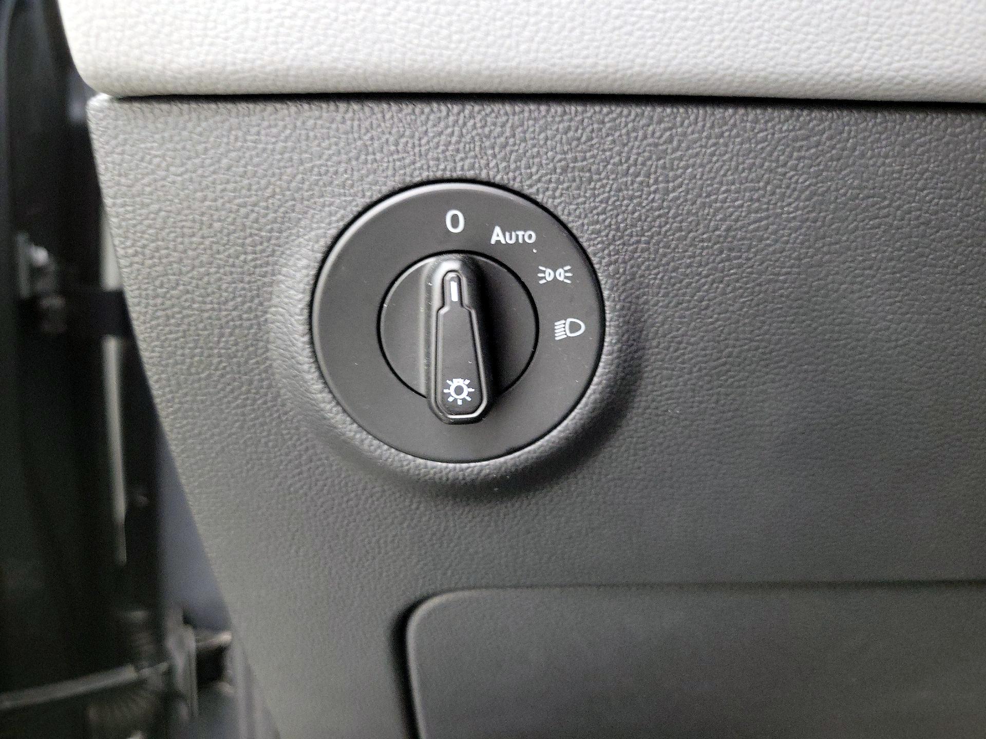 Thumbnail: 2022 Volkswagen Taos - 13