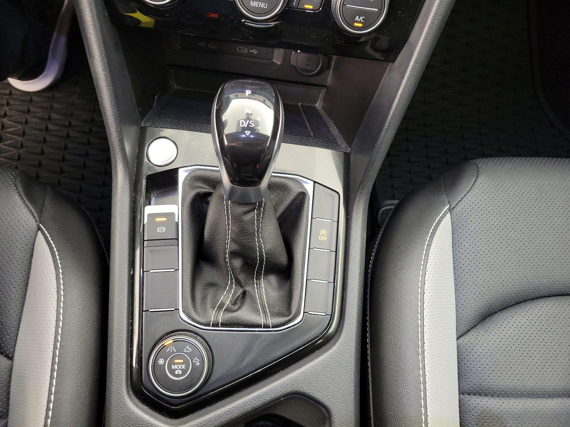 Thumbnail: 2022 Volkswagen Taos - 18