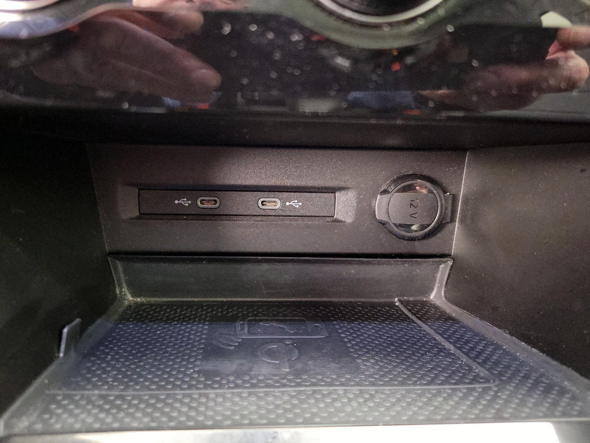 Thumbnail: 2022 Volkswagen Taos - 19