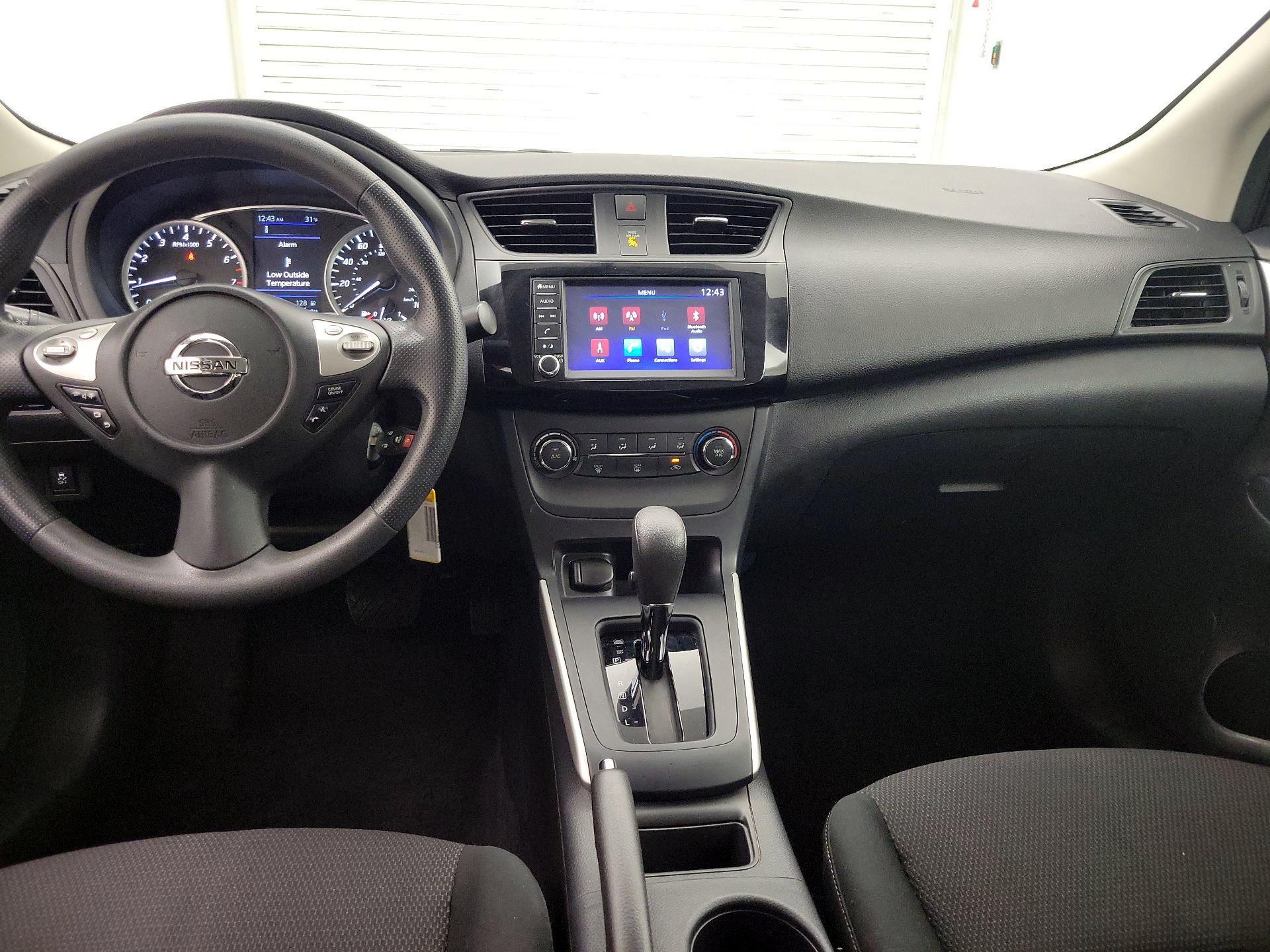 Thumbnail: 2019 Nissan Sentra - 9