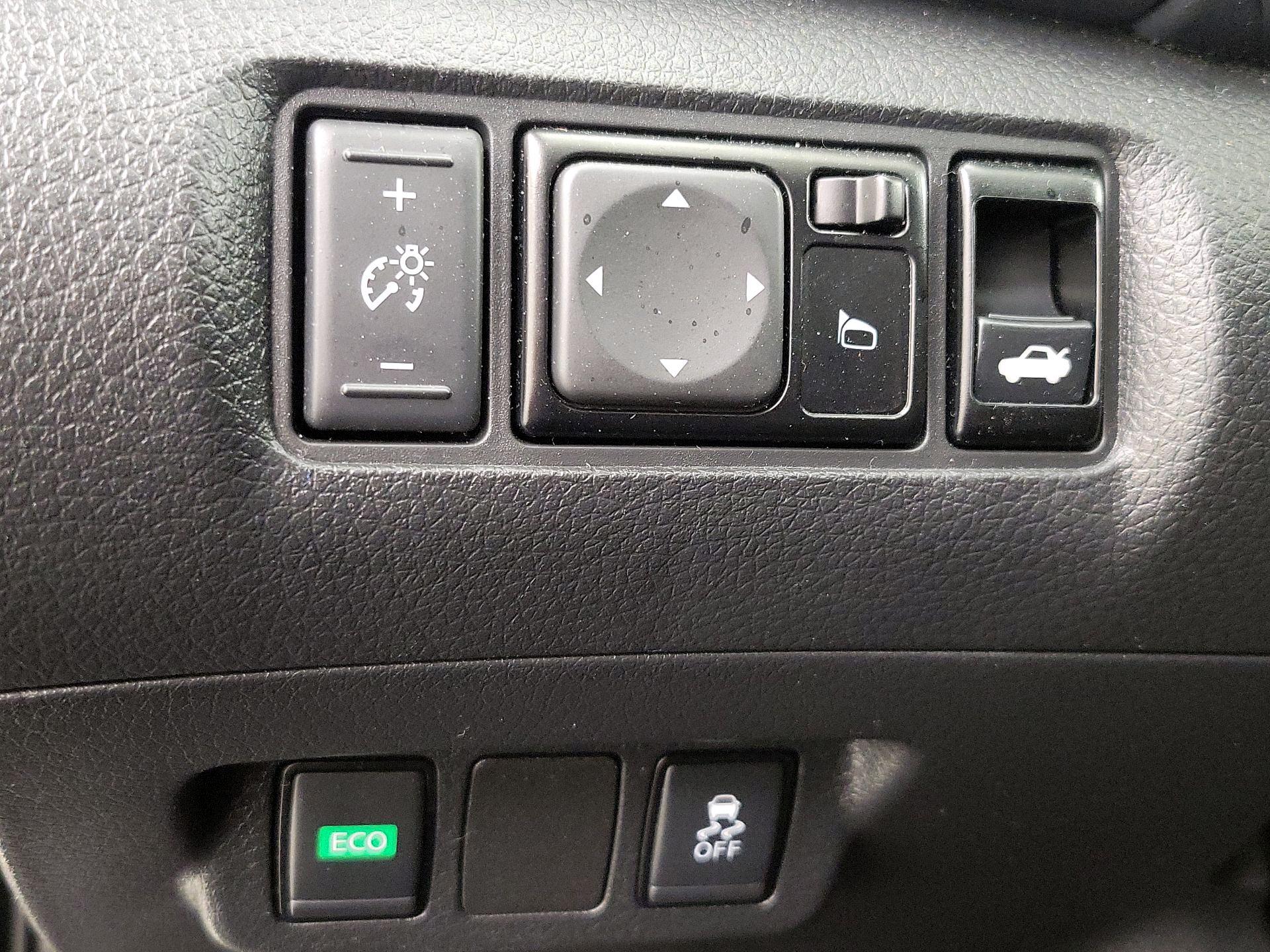 Thumbnail: 2019 Nissan Sentra - 13