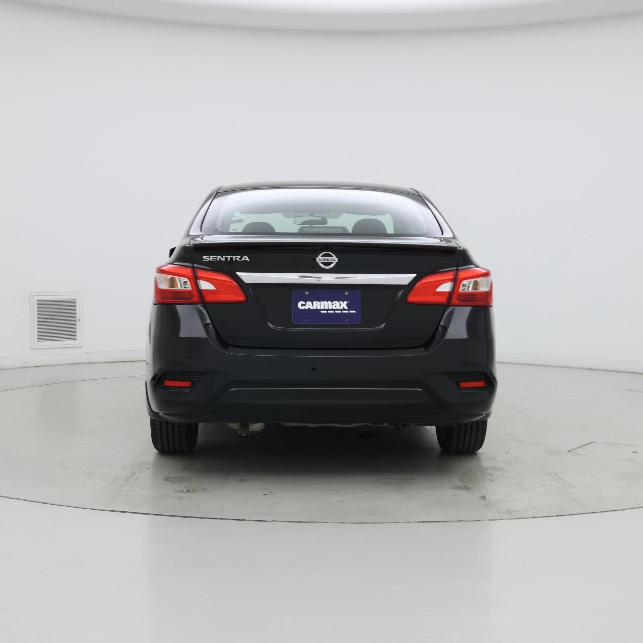 Thumbnail: 2019 Nissan Sentra - 6