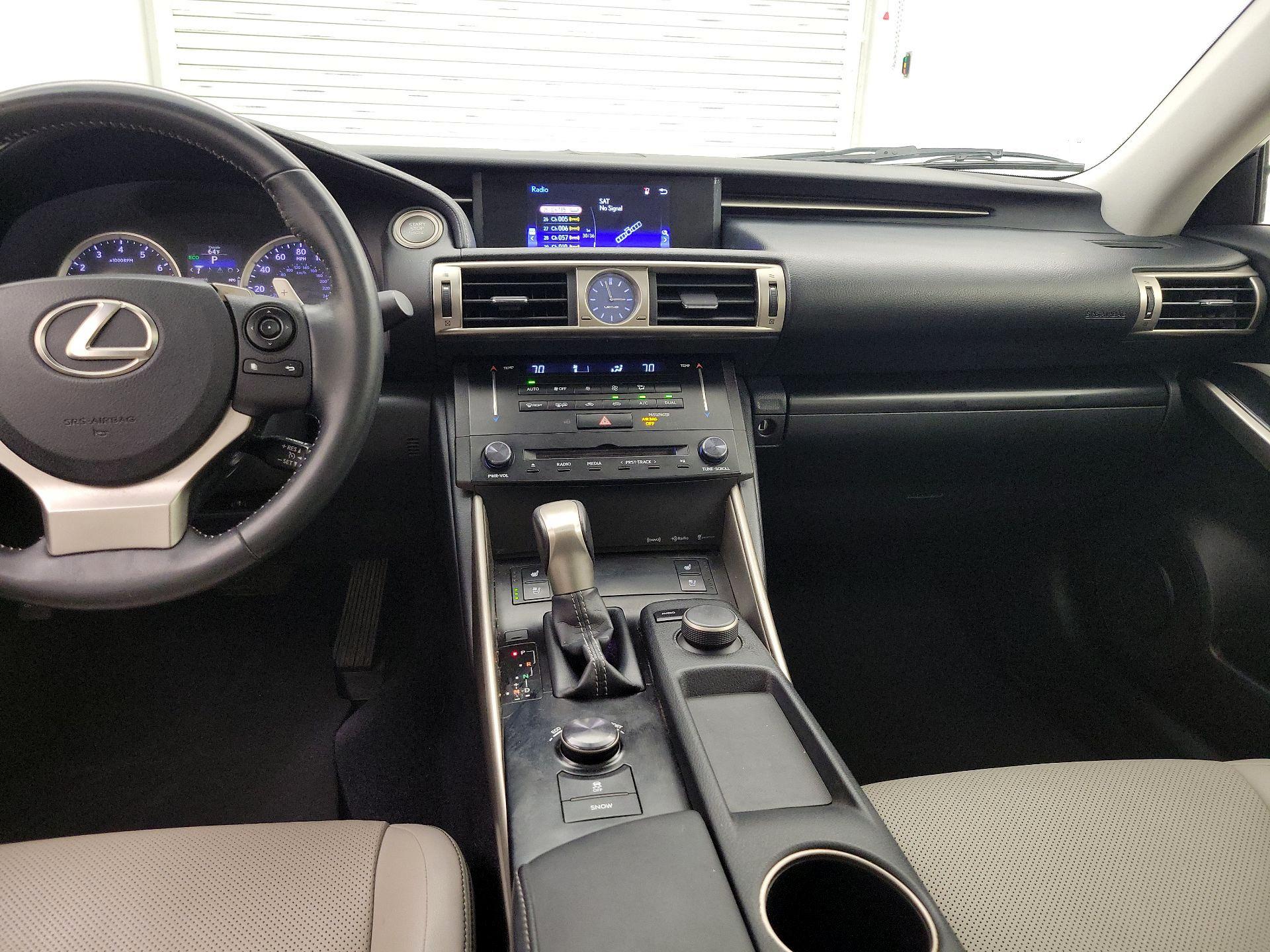 Thumbnail: 2014 Lexus IS - 9