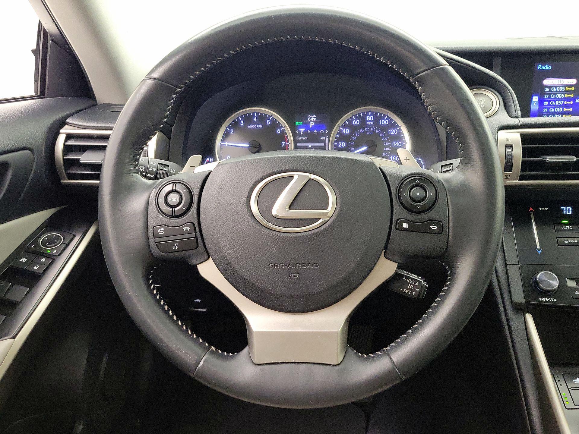 Thumbnail: 2014 Lexus IS - 10