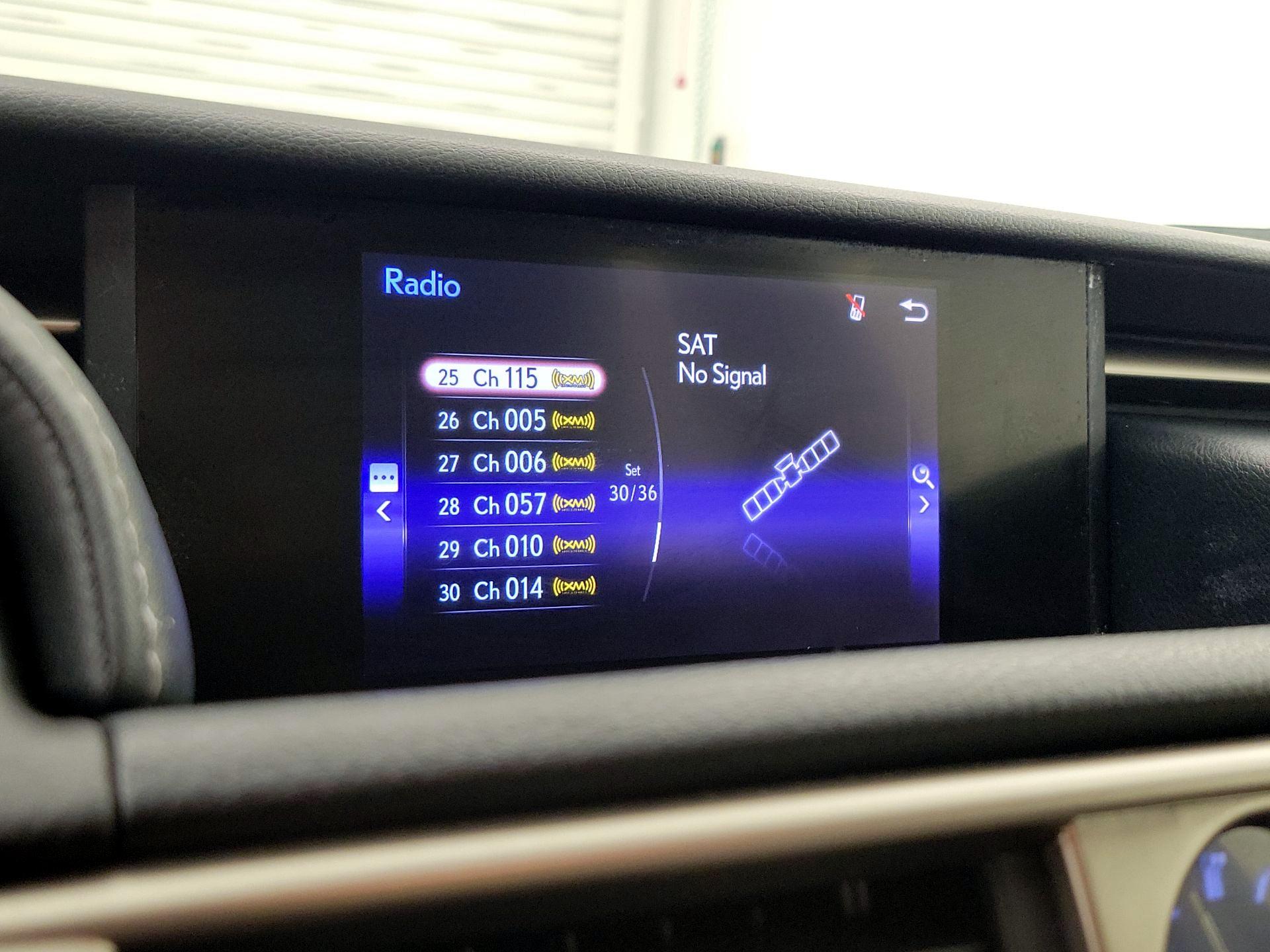 Thumbnail: 2014 Lexus IS - 15