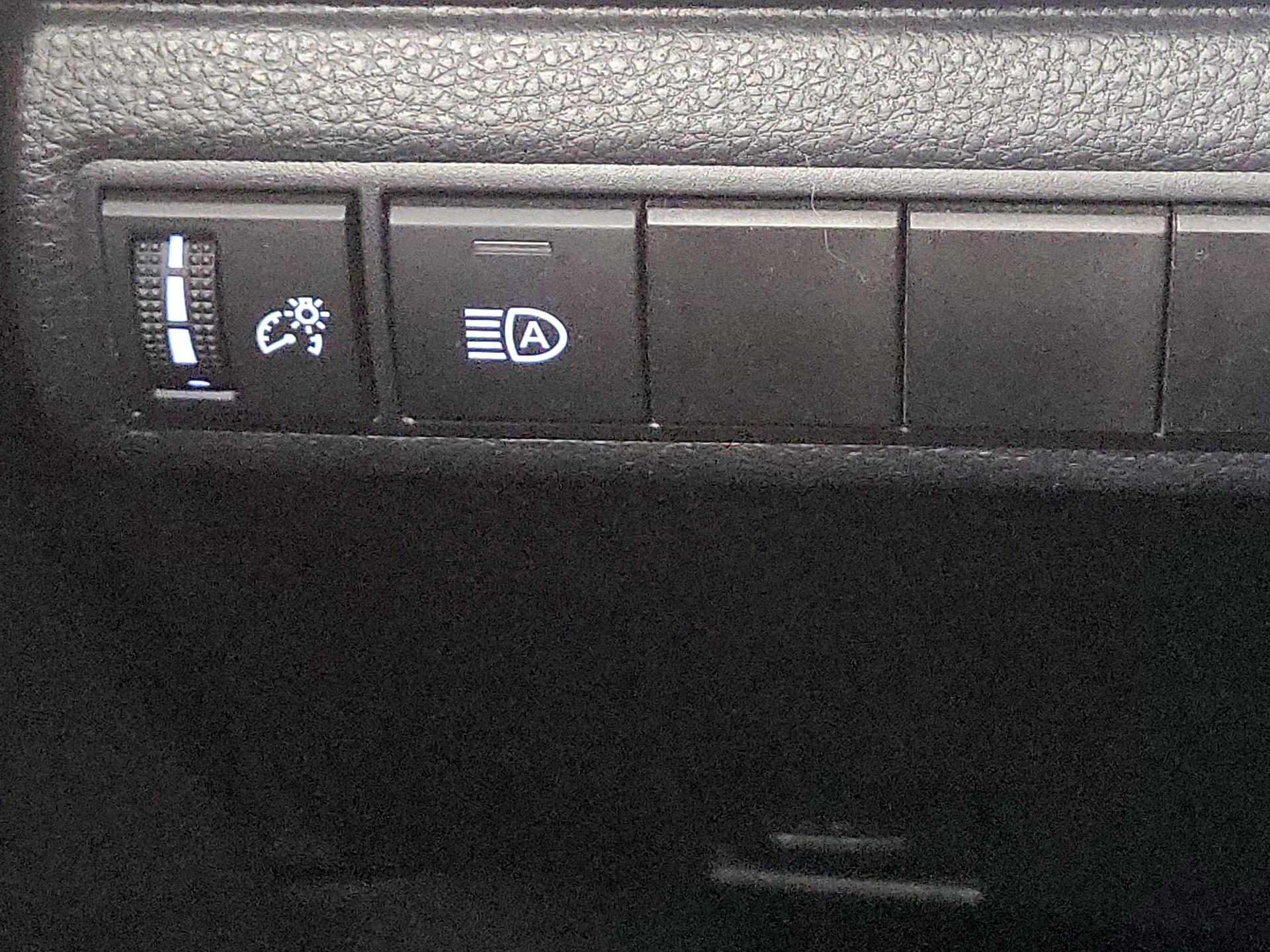 Thumbnail: 2024 Toyota Corolla - 13