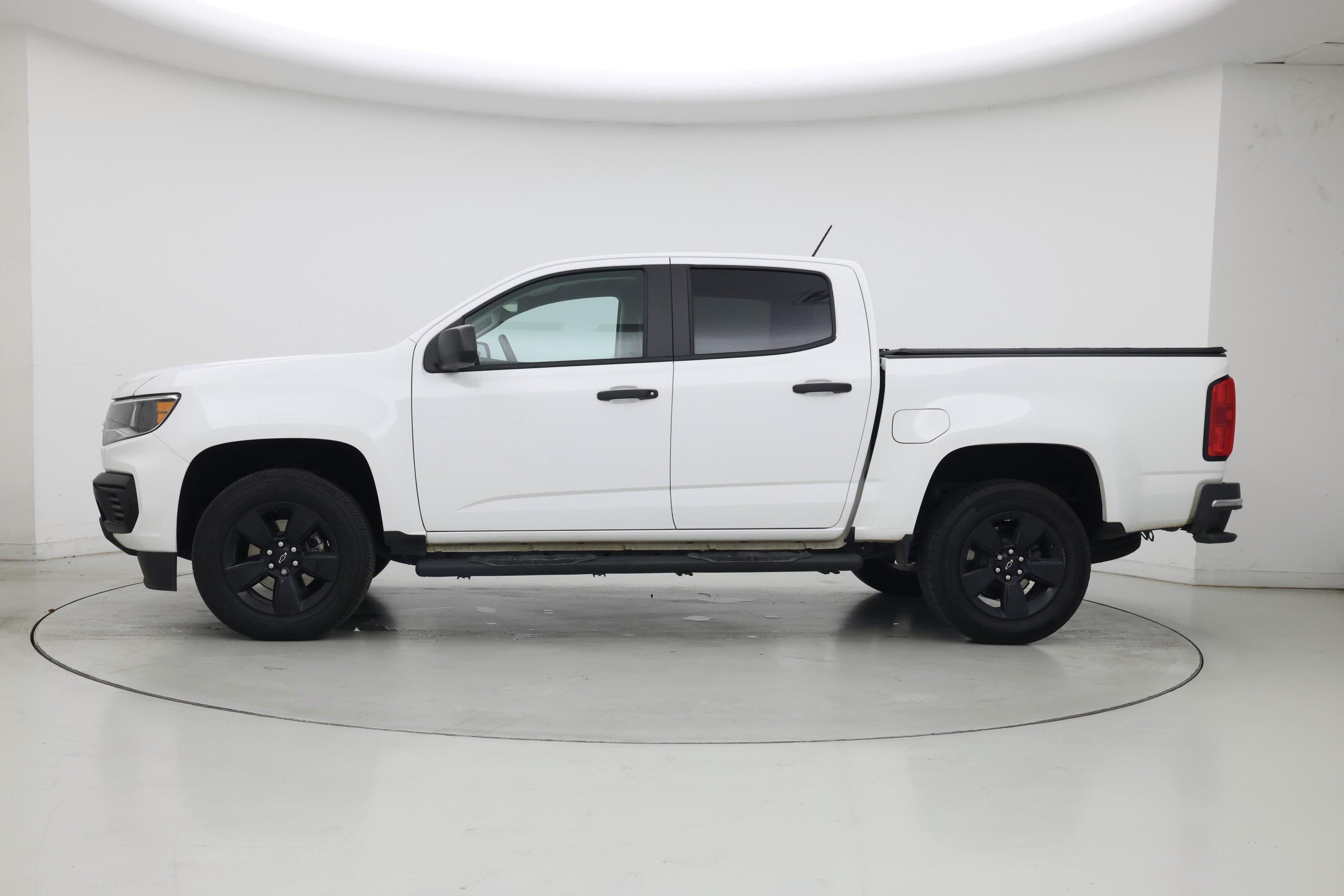 Thumbnail: 2021 Chevrolet Colorado - 3