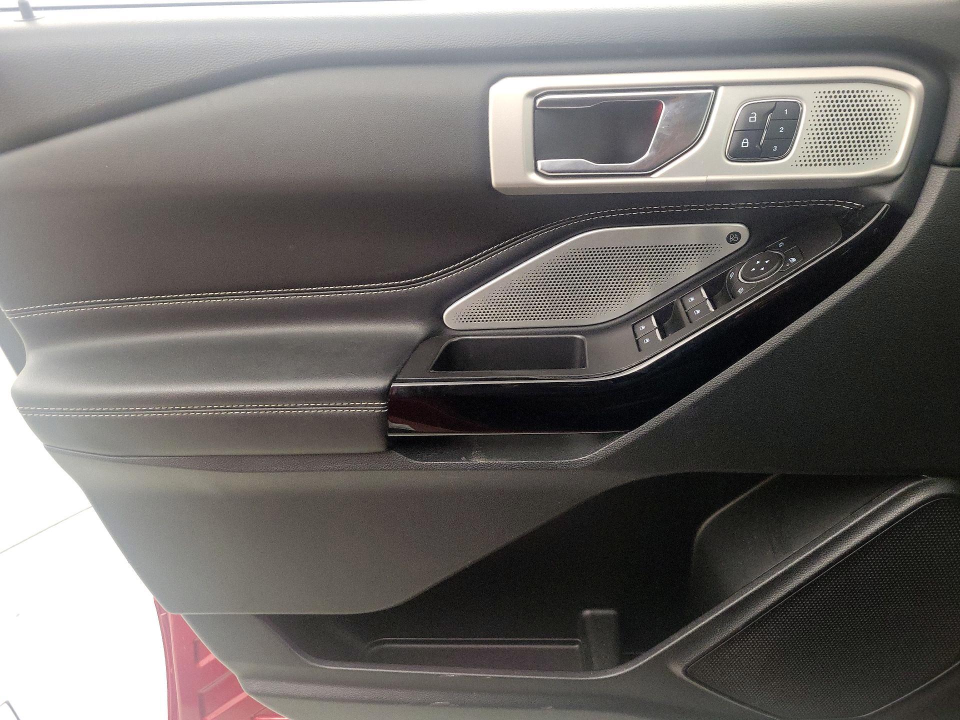 Thumbnail: 2021 Ford Explorer - 12