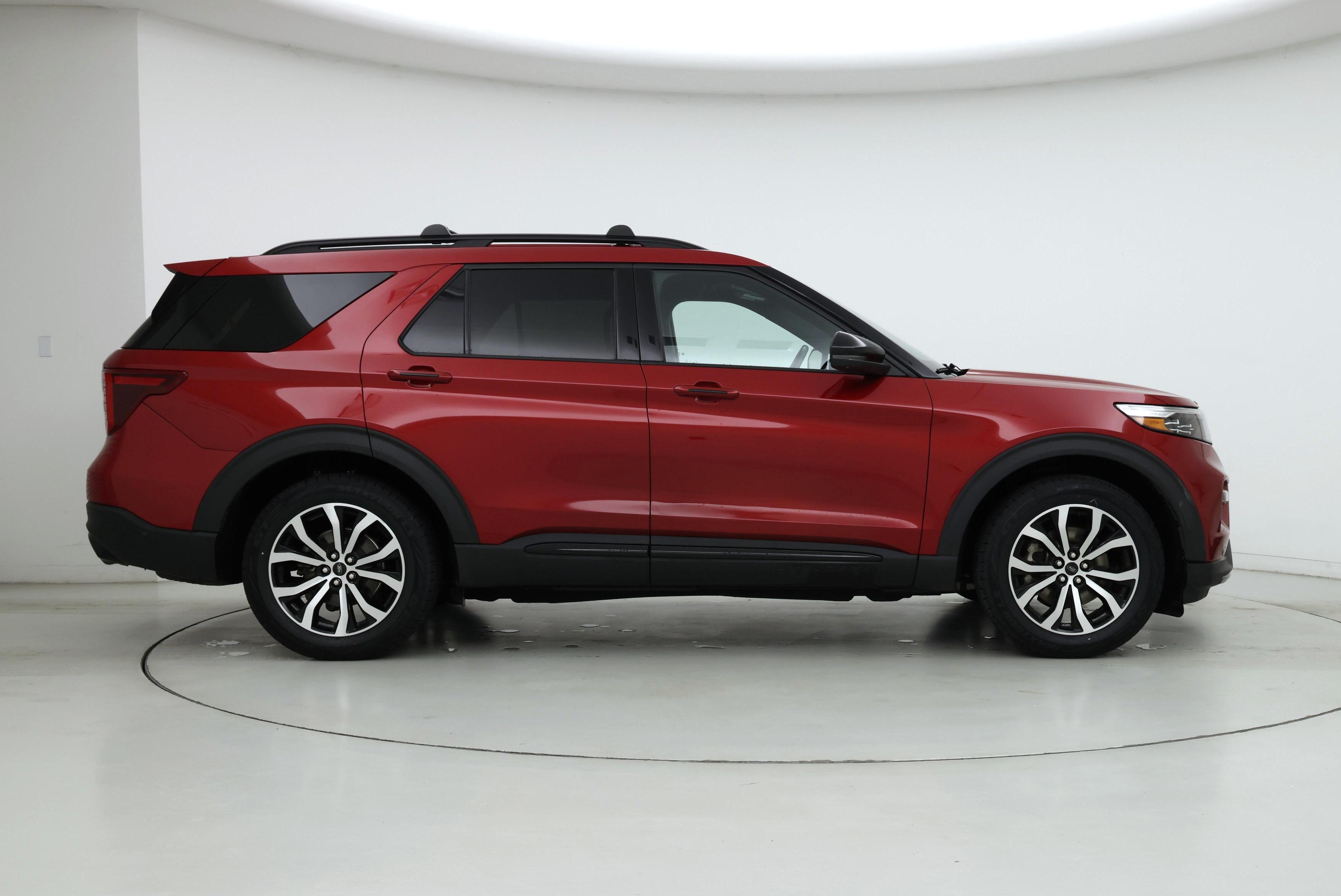 Thumbnail: 2021 Ford Explorer - 7
