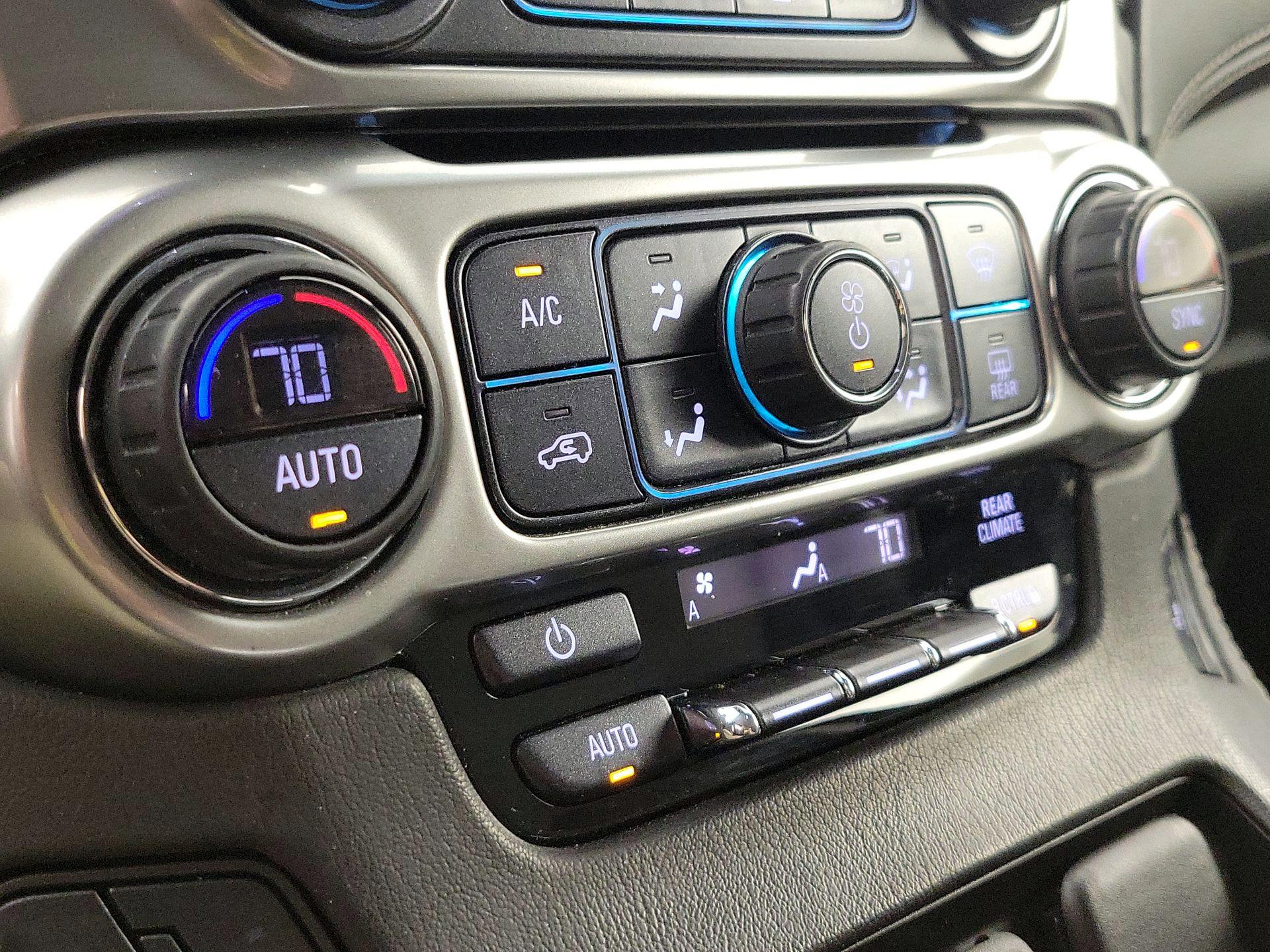 Thumbnail: 2018 Chevrolet Tahoe - 17