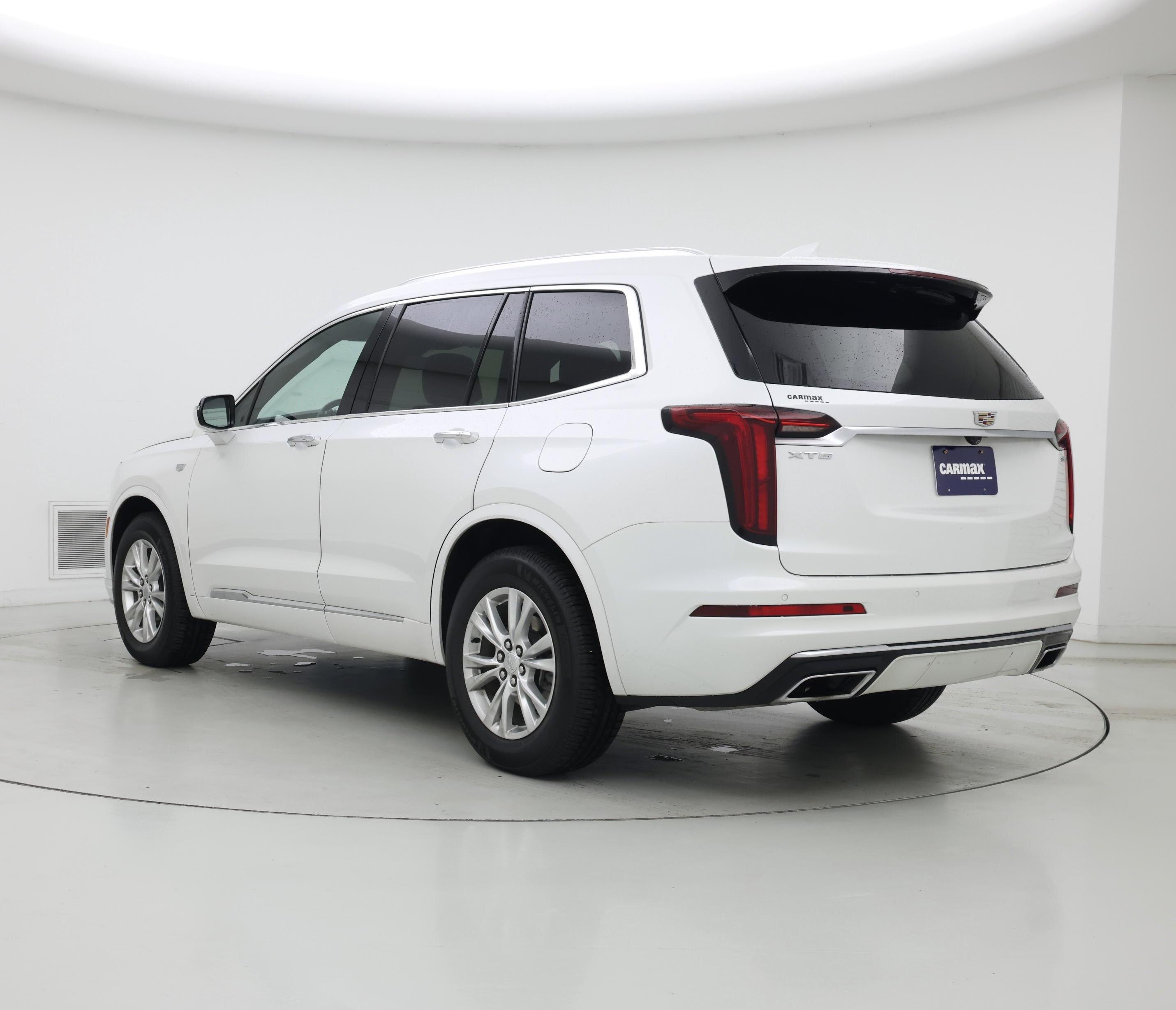 Thumbnail: 2023 Cadillac XT6 - 2