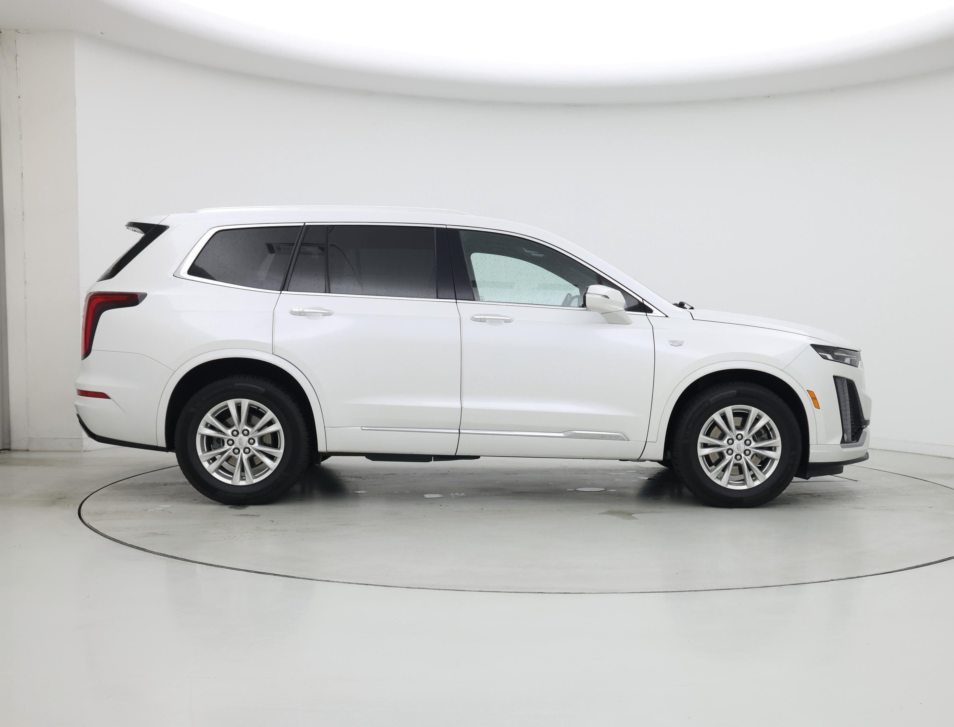 Thumbnail: 2023 Cadillac XT6 - 7