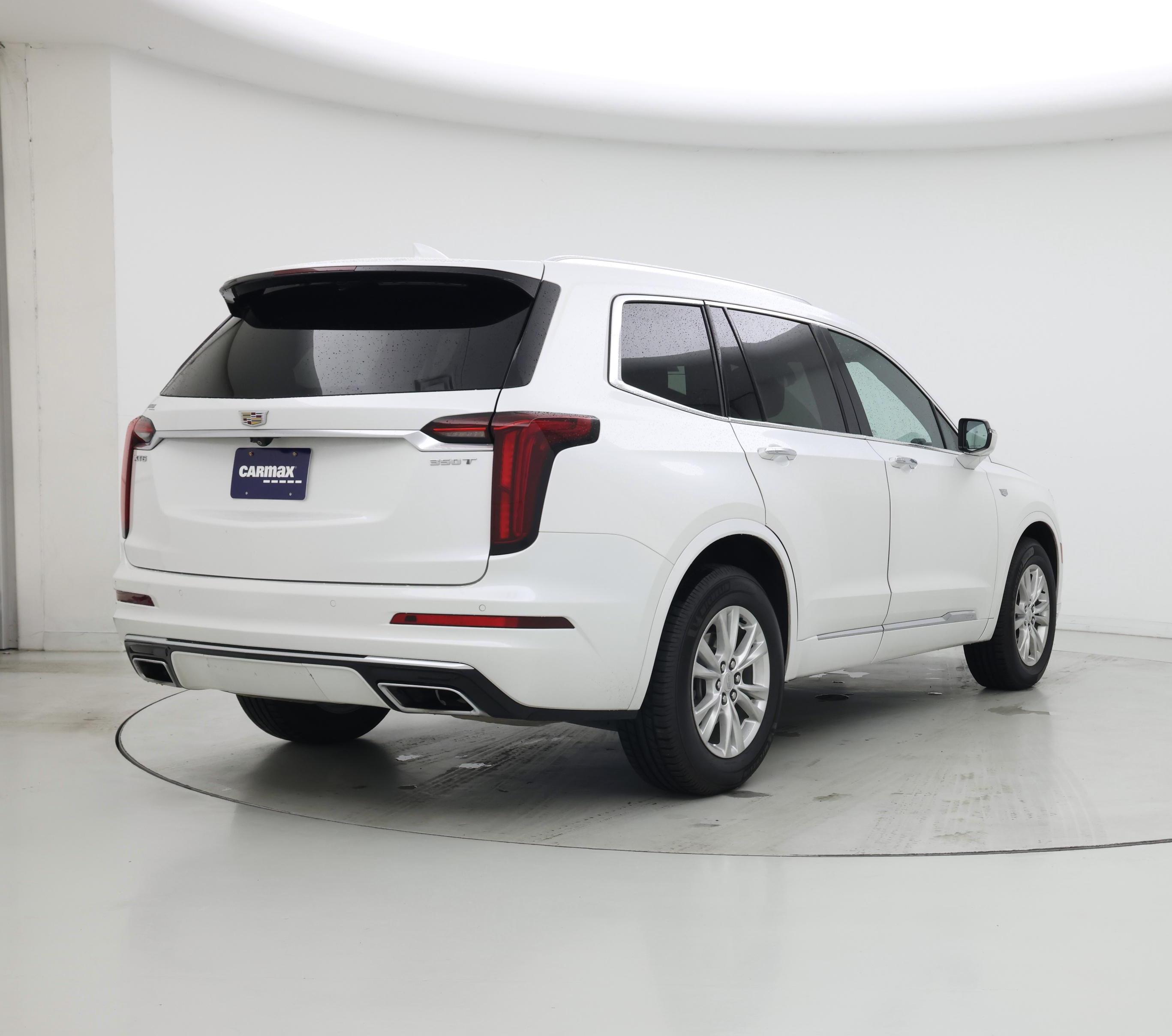 Thumbnail: 2023 Cadillac XT6 - 8