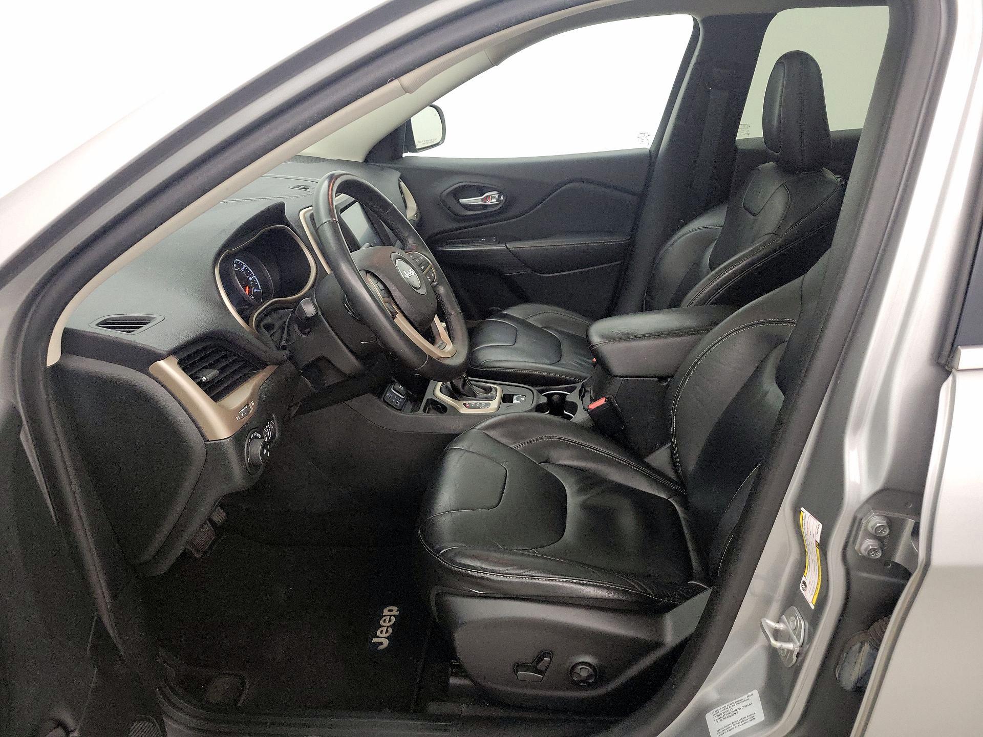 Thumbnail: 2015 Jeep Cherokee - 11