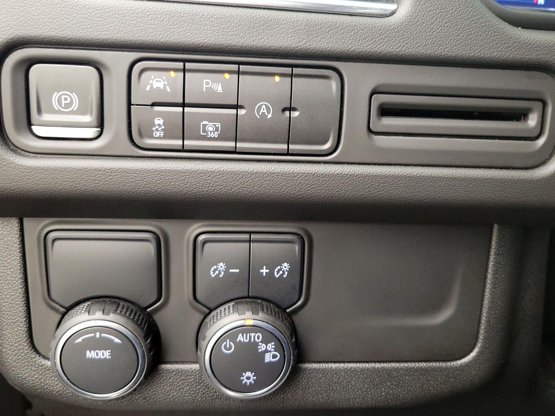 Thumbnail: 2024 Chevrolet Tahoe - 13