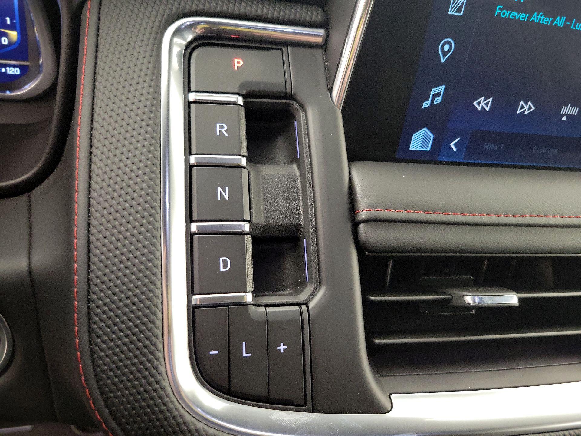 Thumbnail: 2024 Chevrolet Tahoe - 17