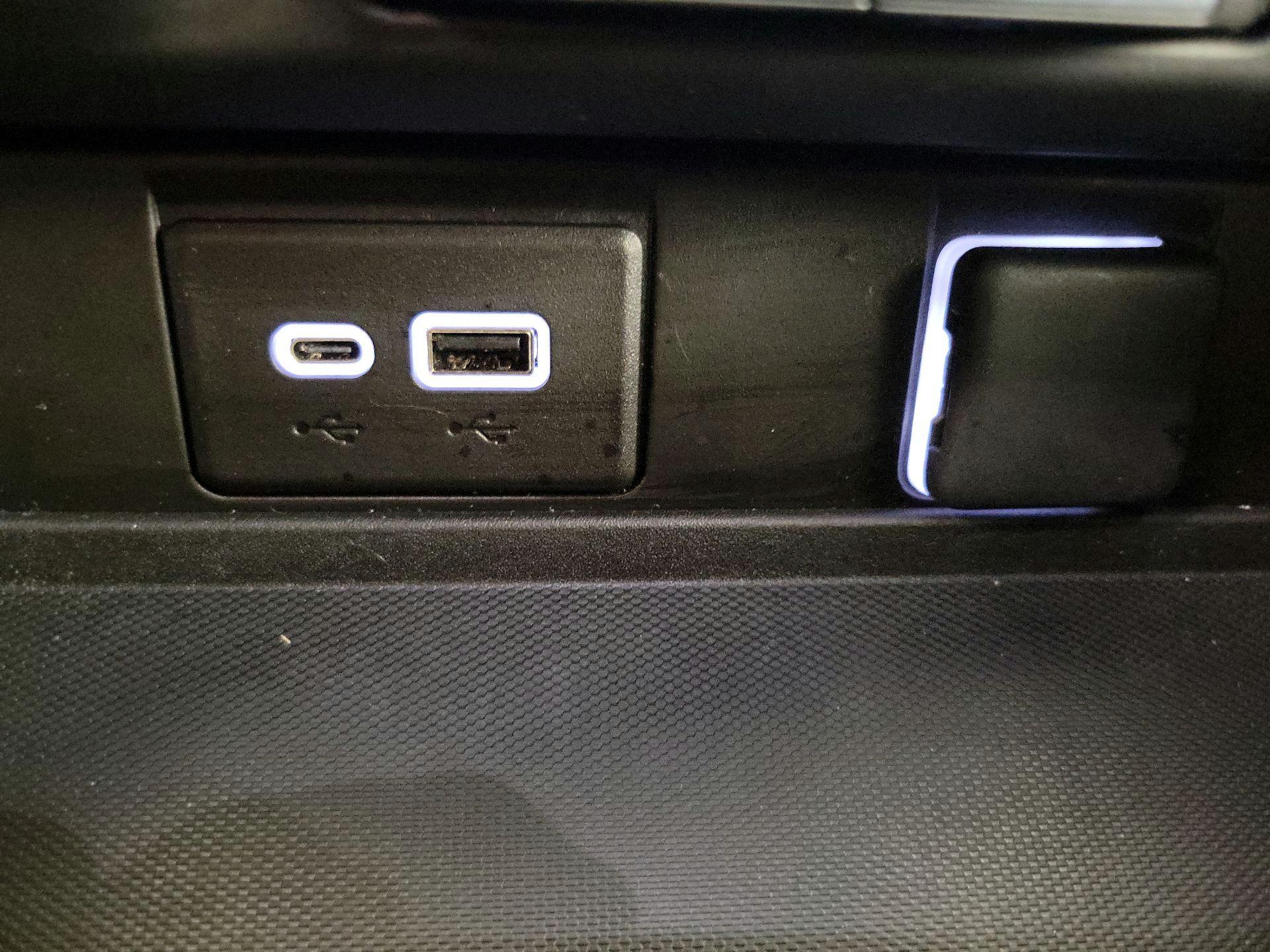 Thumbnail: 2024 Chevrolet Tahoe - 18