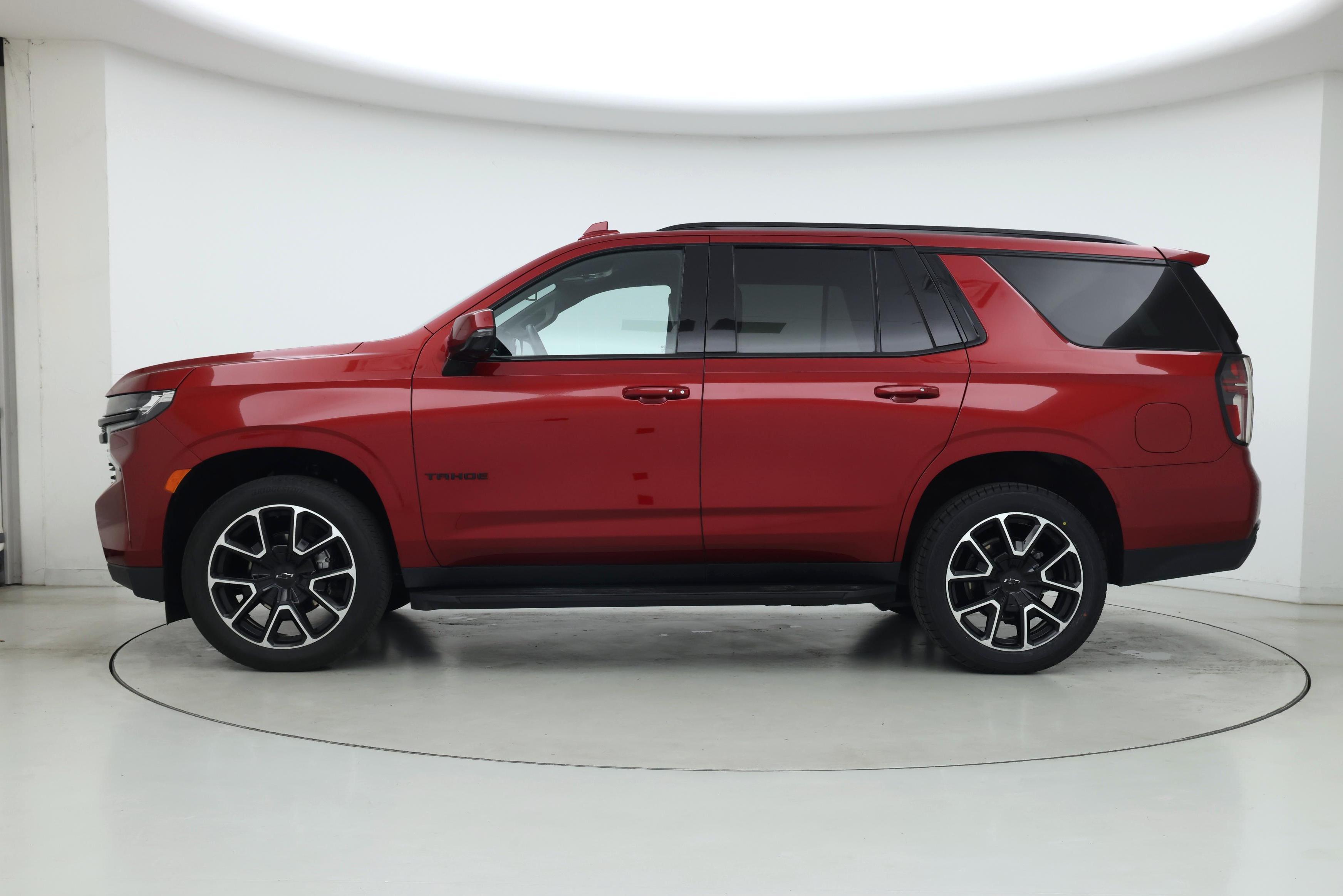 Thumbnail: 2024 Chevrolet Tahoe - 3