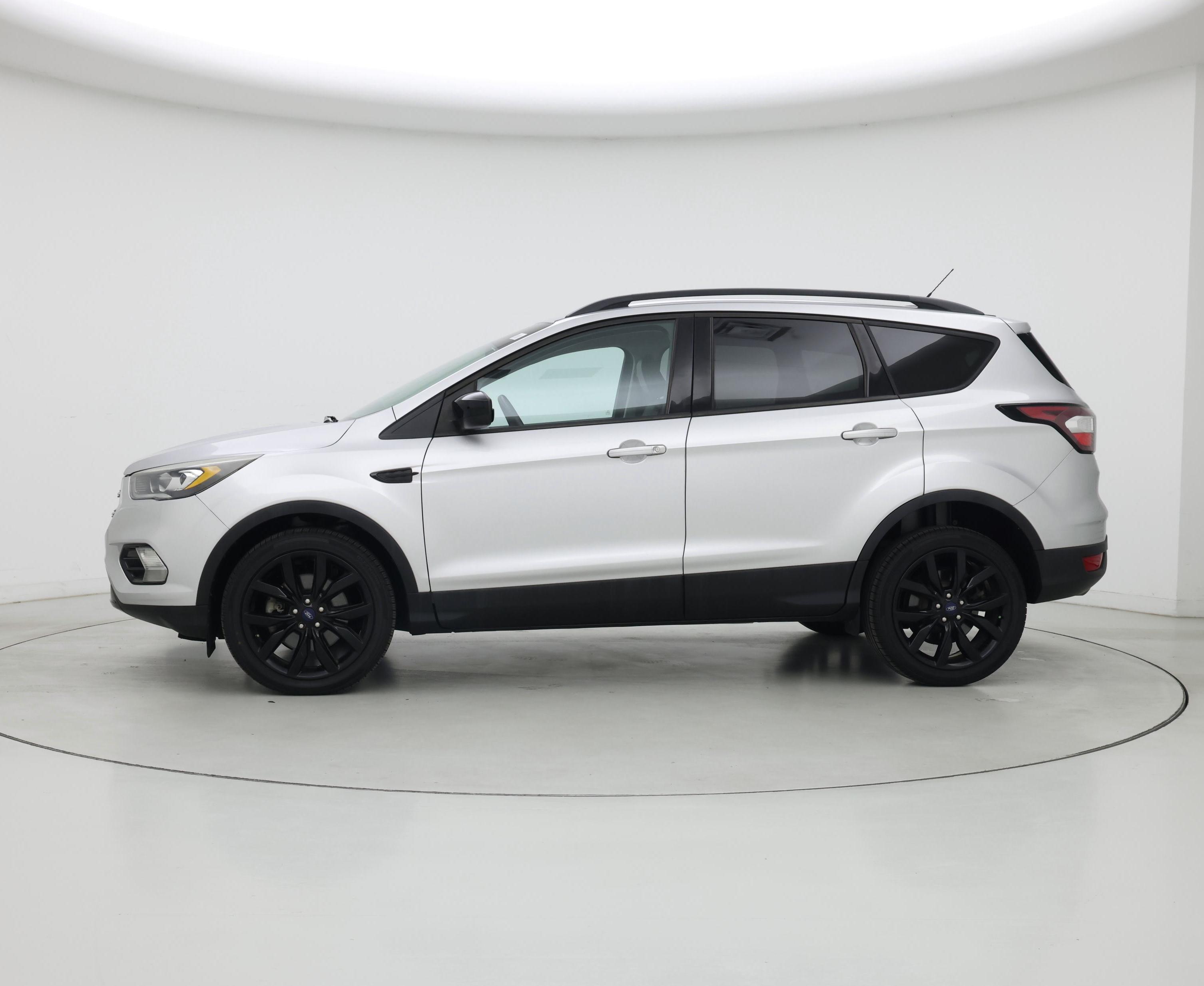 Thumbnail: 2018 Ford Escape - 3