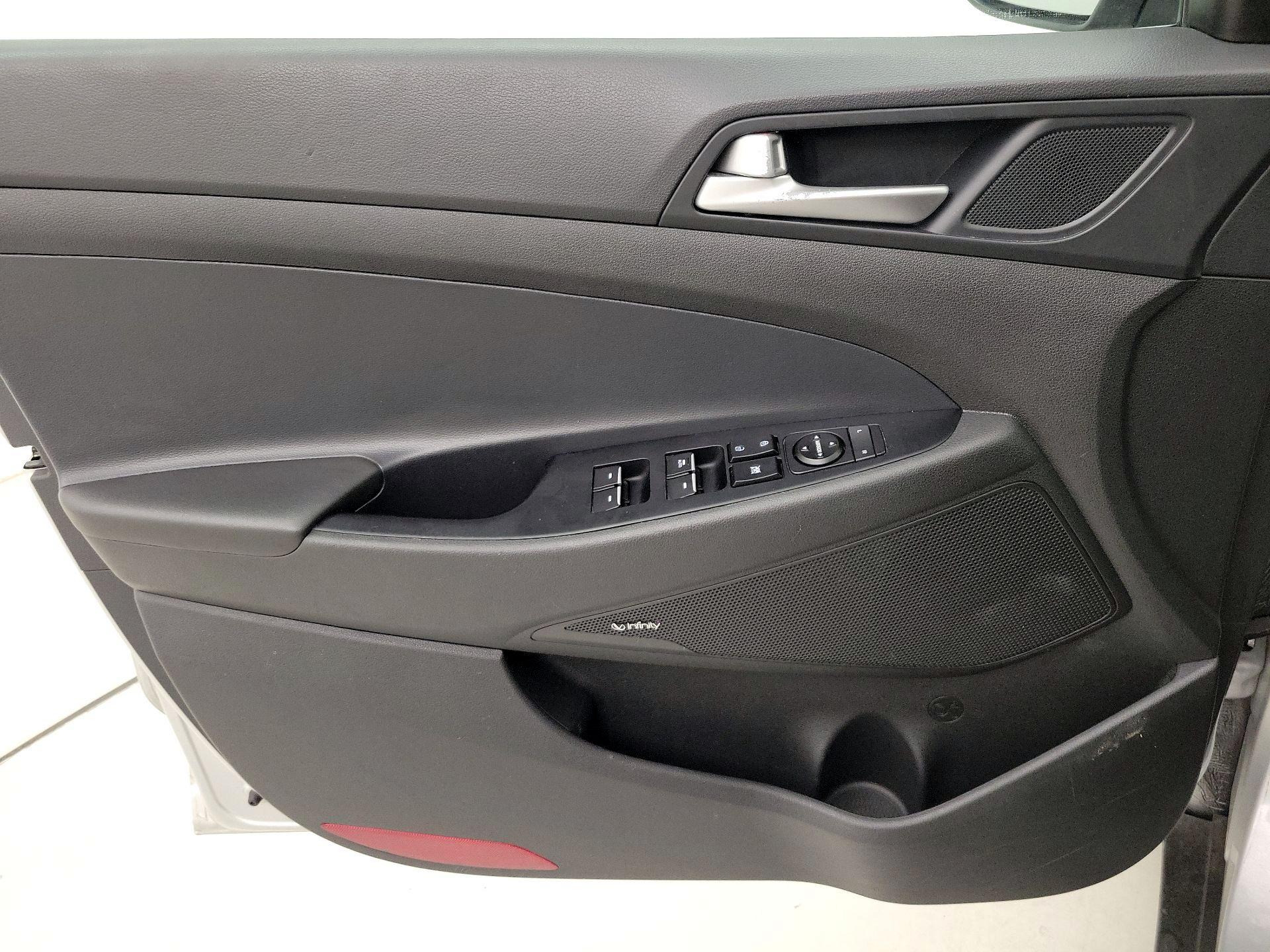 Thumbnail: 2019 Hyundai Tucson - 12